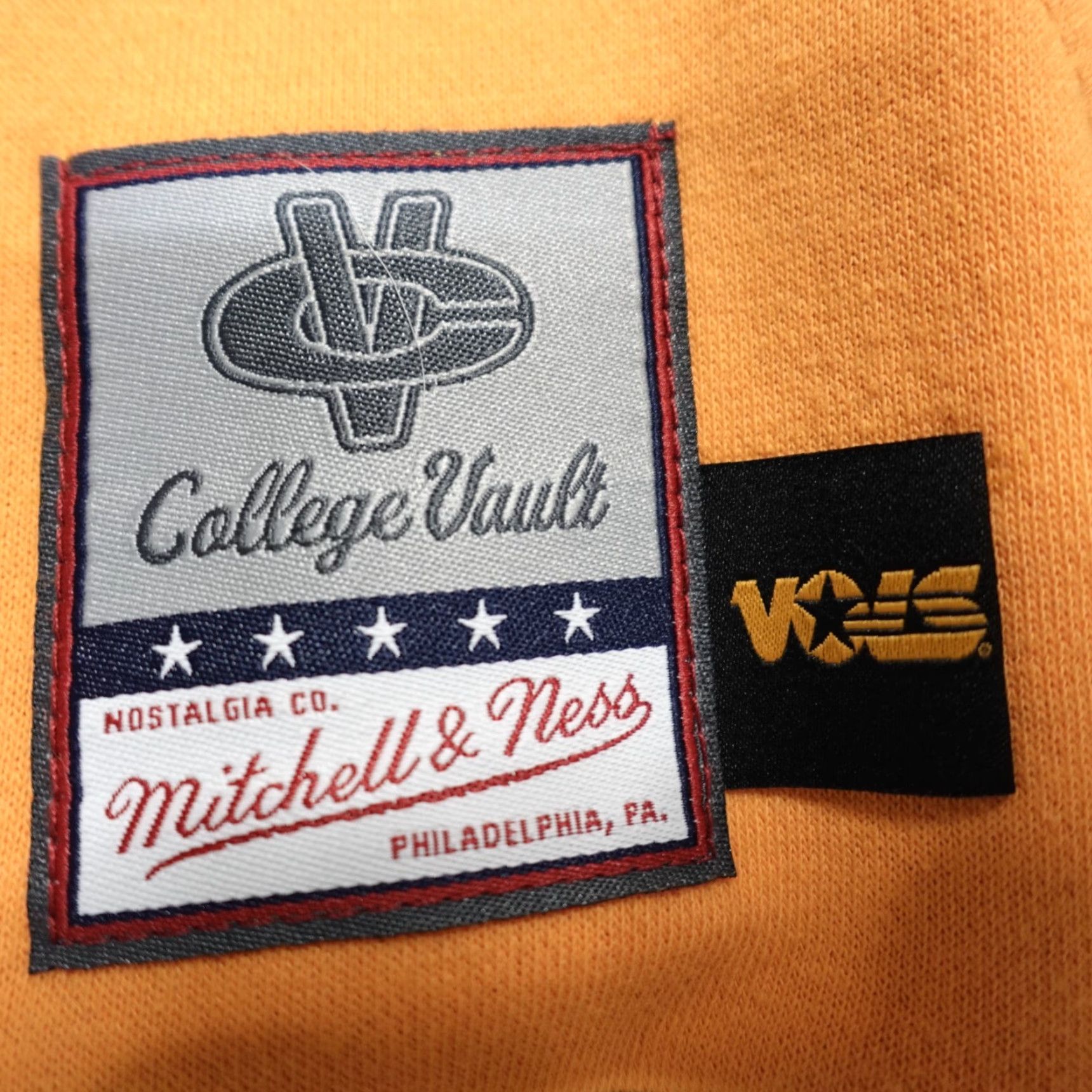 Mitchell & Ness VINTAGE University of Tennessee Hoodie Medium Black Orange Vols Mitchell & Ness NEW Size US M / EU 48-50 / 2 - 3 Thumbnail