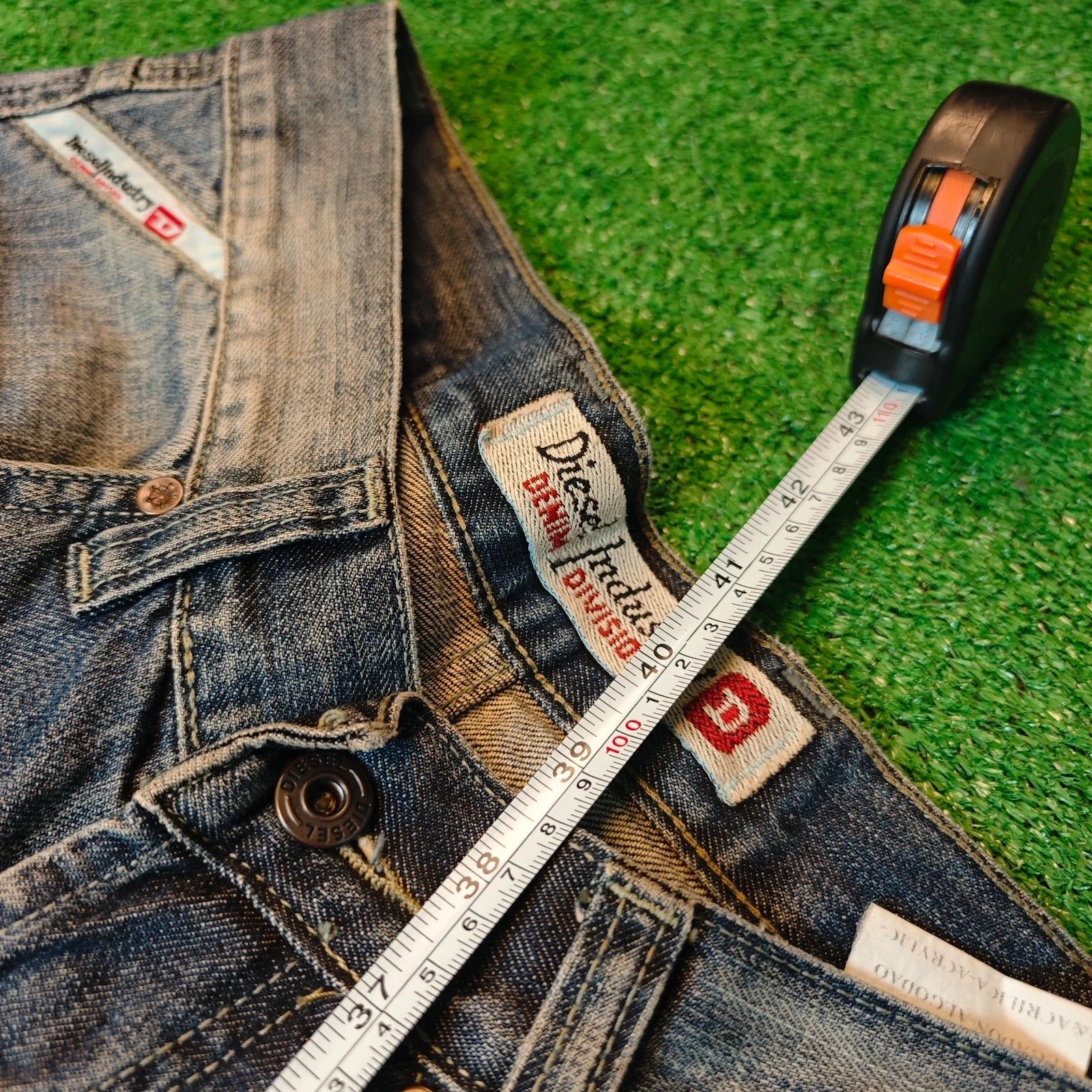 Diesel Vintage Diesel Jeans Mens 30 Blue straight classic Size US 30 / EU 46 - 16 Thumbnail