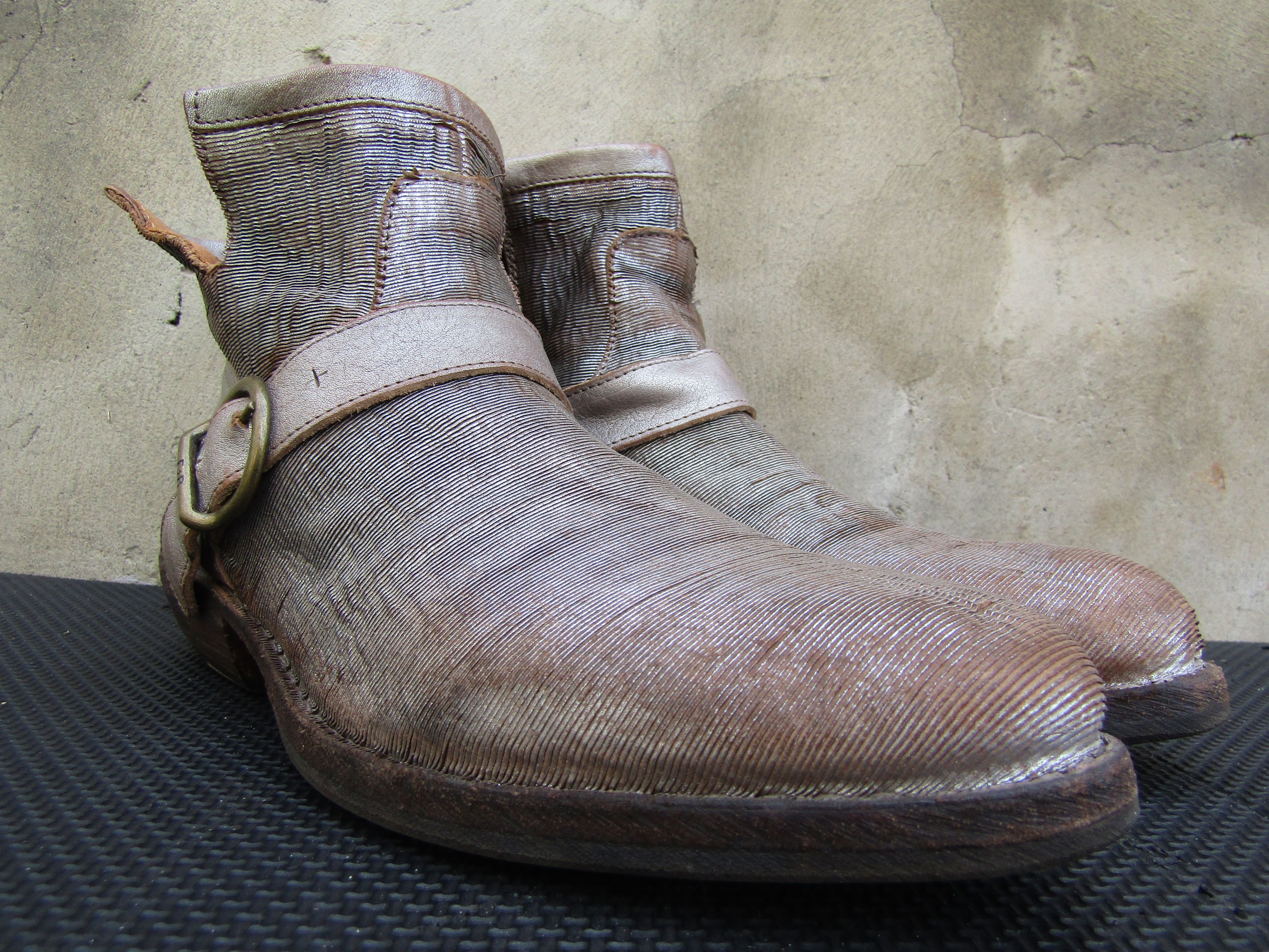 Fiorentini + Baker Fiorentini + Baker Silver Eternity Ankle Leather Cuban Heel Size US 10 / IT 40 - 6 Thumbnail
