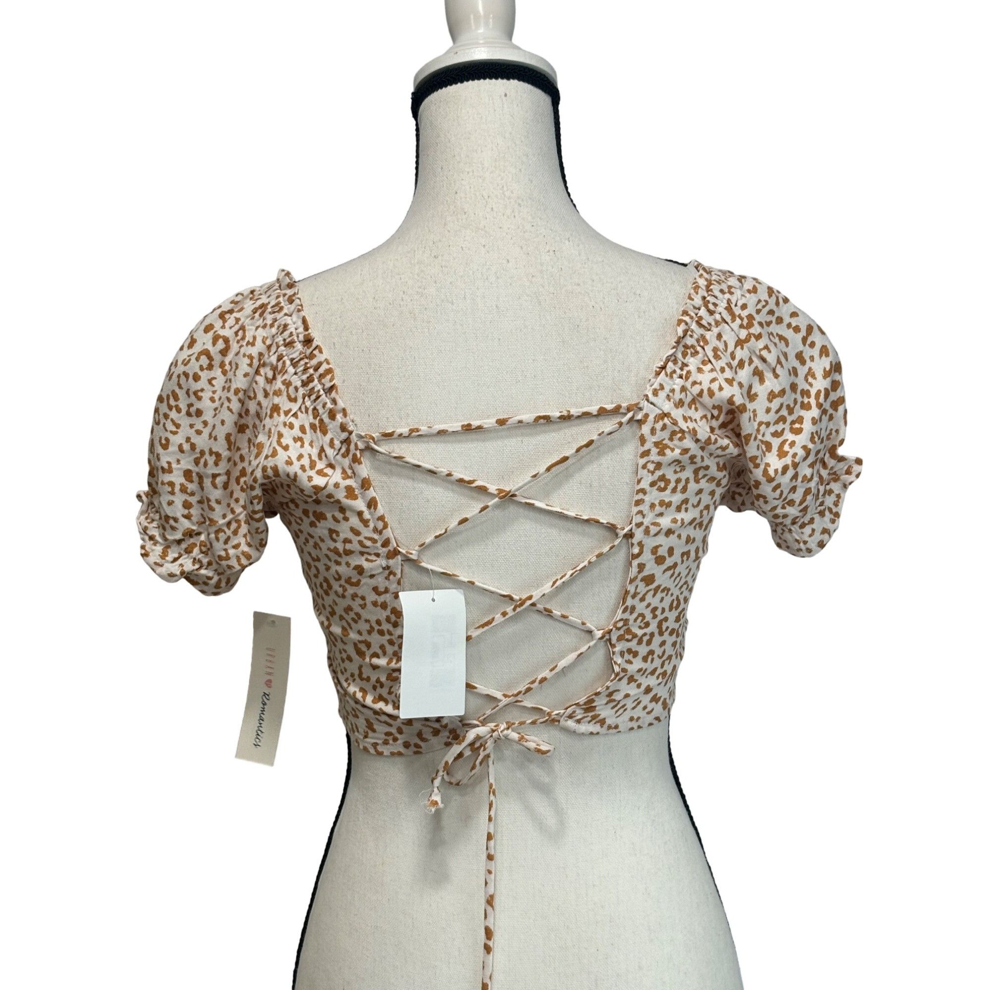 Other Urban Romantics Tie-Back, puff sleeve Printed Crop Top, Ivor Size S / US 4 / IT 40 - 3 Thumbnail