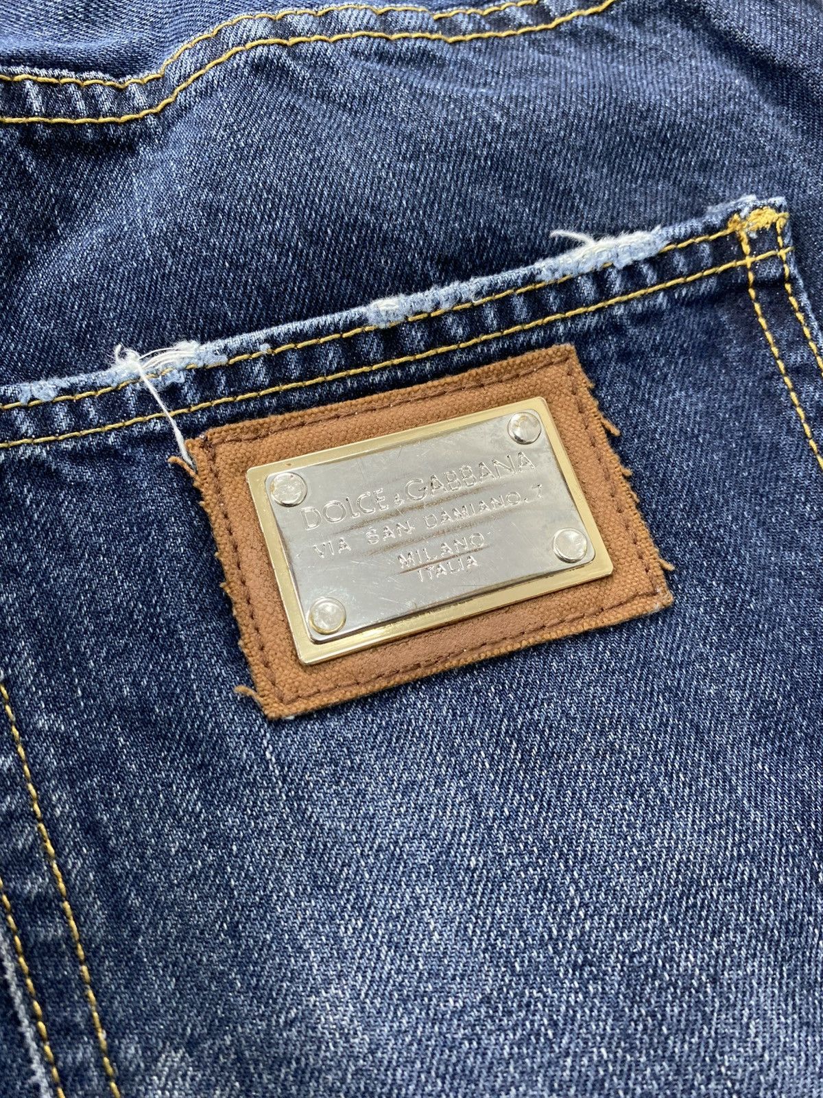 Dolce & Gabbana 2000s Dolce Gabbana Distressed Faded Straight Jeans Luxury Size US 34 / EU 50 - 12 Thumbnail
