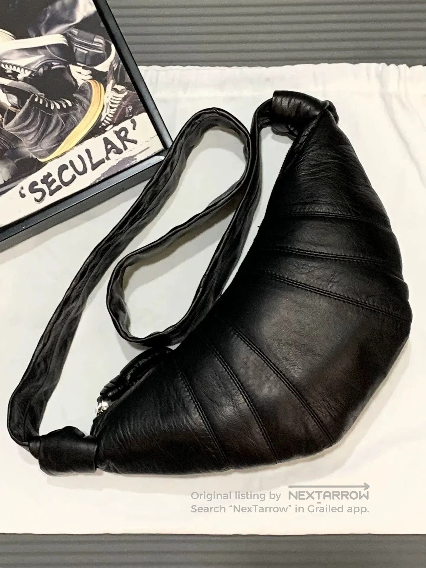 Lemaire Lemaire Black Sheepskin Small Horn Shoulder Bag. Size ONE SIZE - 2 Thumbnail