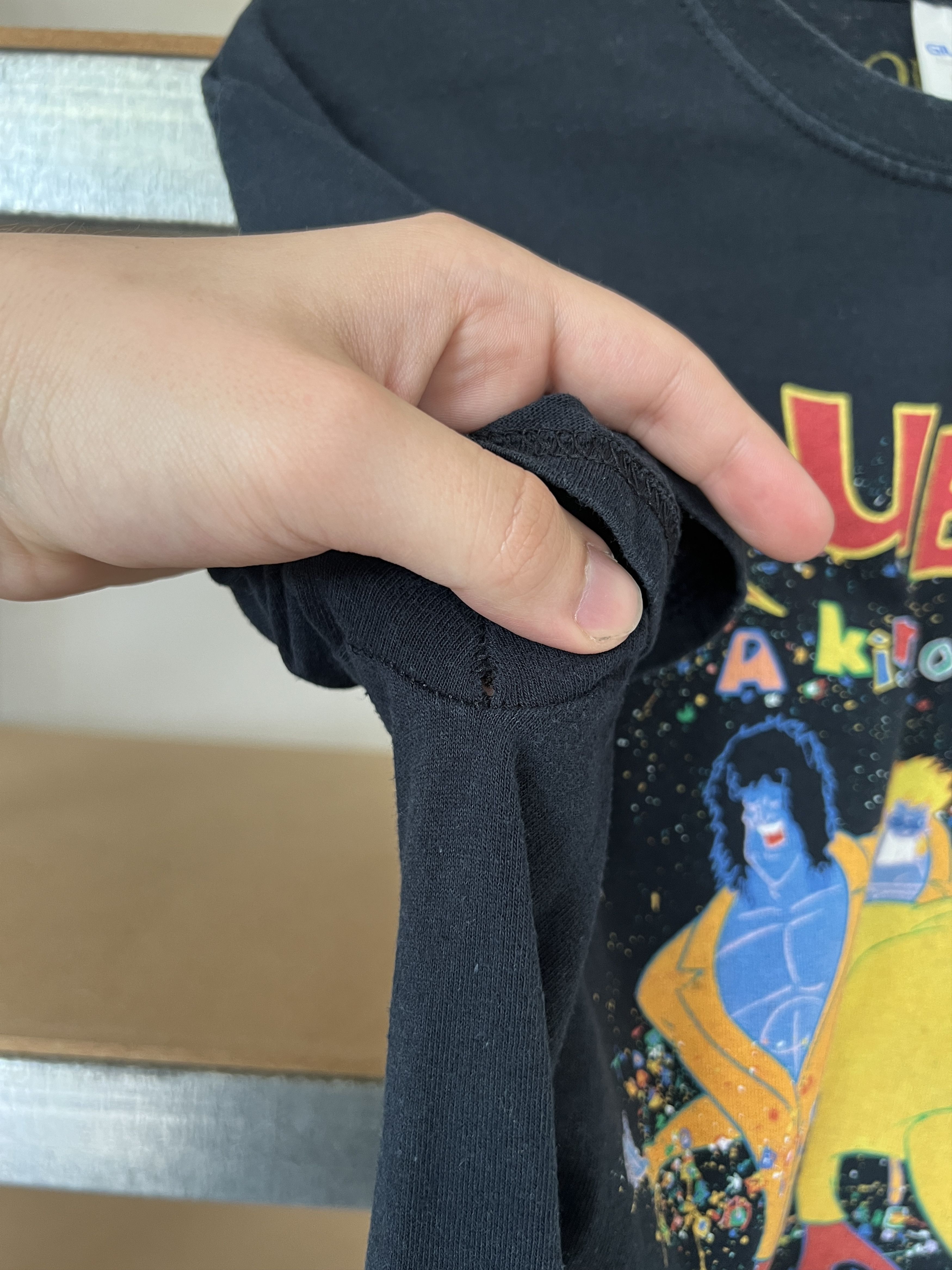 Band Tees Vintage 2000s Queen A Kind of Magic Rock Band T-shirt Size US M / EU 48-50 / 2 - 6 Thumbnail