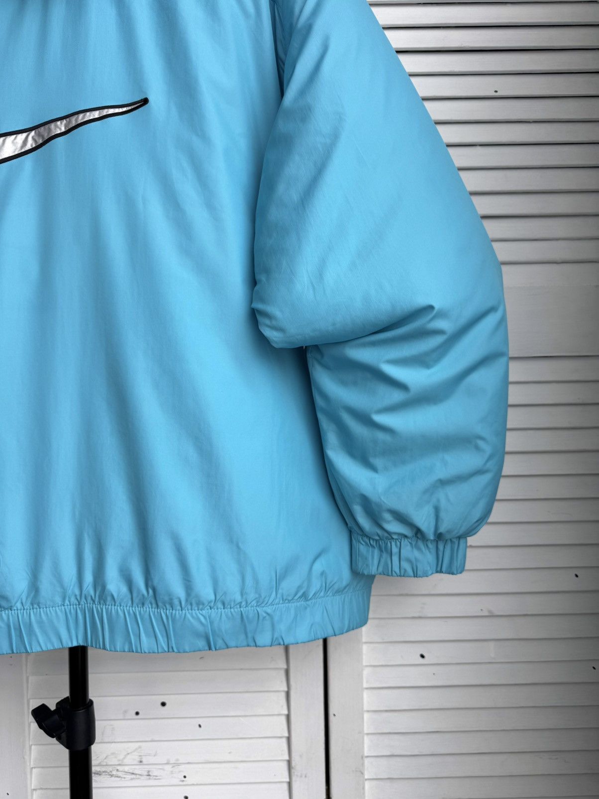 Nike Vintage Nike Puffer Jacket Metallic Big Swoosh Blue Silver Size US M / EU 48-50 / 2 - 10 Thumbnail