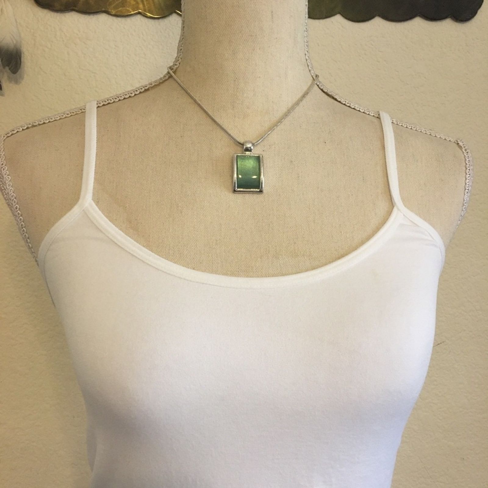 Jewelry Metallic green resin pendant on snake chain Size ONE SIZE - 3 Thumbnail