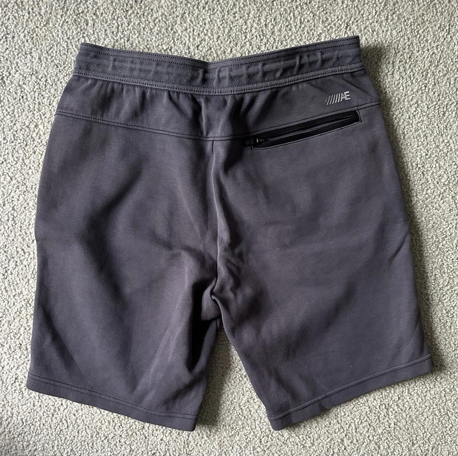 American Eagle Outfitters American Eagle Flex Shorts Zipper Pocket Men’s Size M Size US 32 / EU 48 - 3 Thumbnail