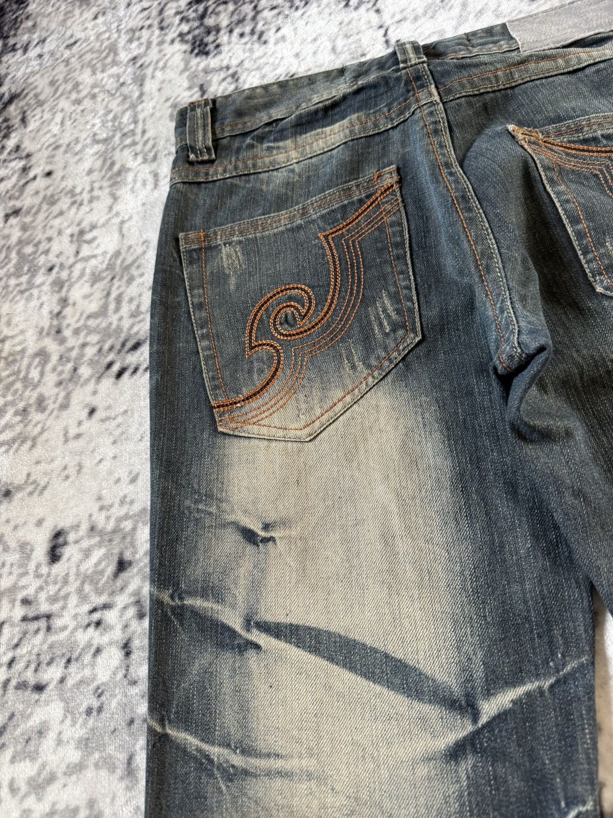 Japanese Brand Tokyo Underground Studded Mud Wash Flared Jeans Size US 30 / EU 46 - 15 Thumbnail