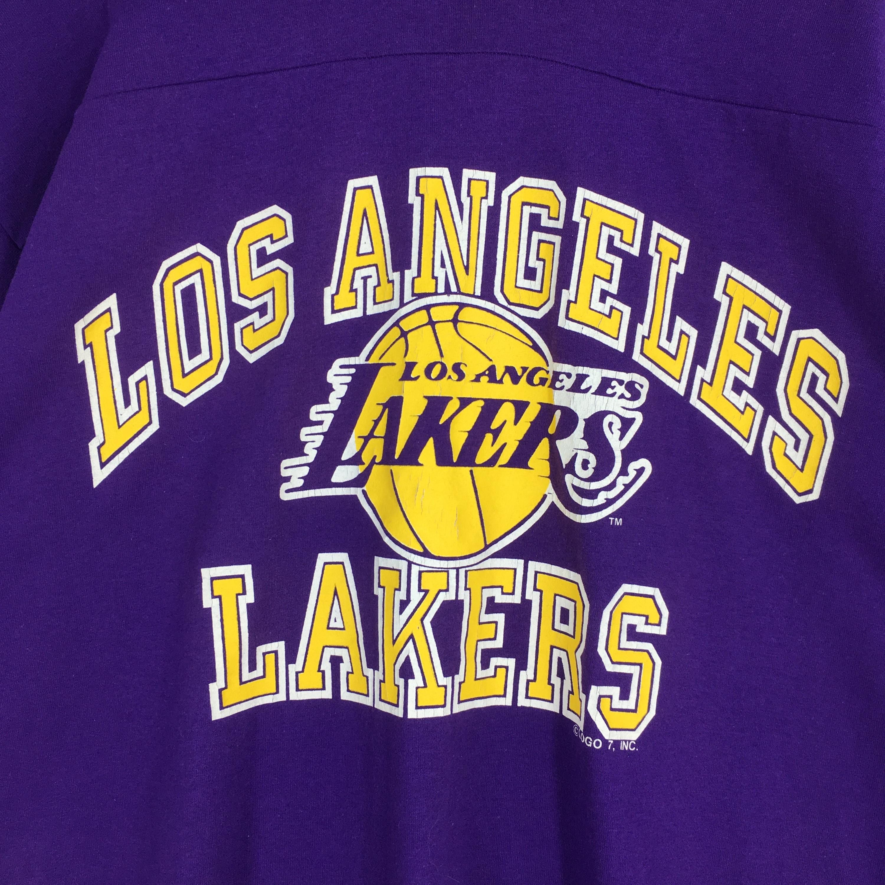 NBA Vintage 90s Los Angeles Lakers NBA Purple T shirt XLarge Size US XL / EU 56 / 4 - 2 Thumbnail
