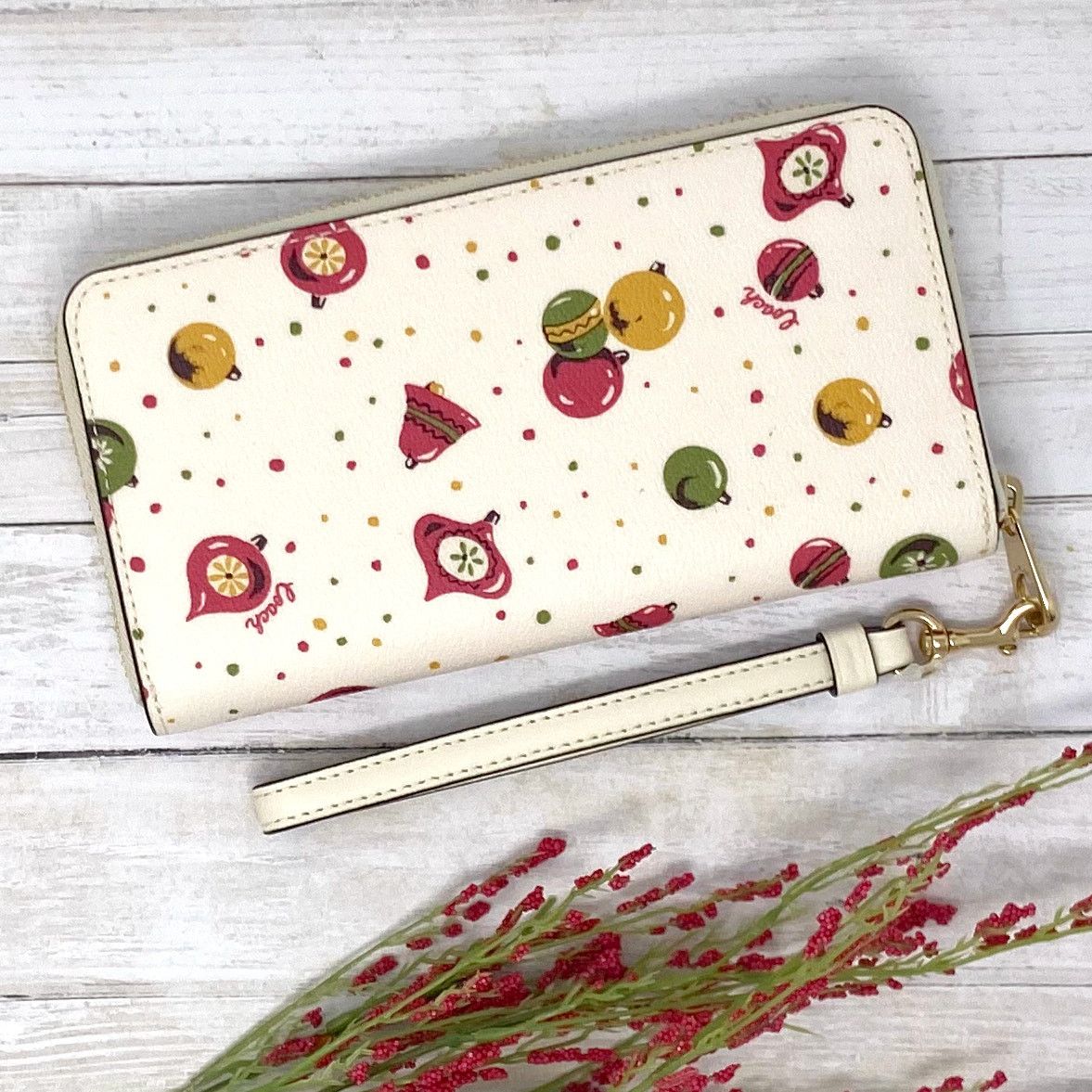 Coach Coach Long Zip Around Wallet Ornament Print C7410 Size ONE SIZE - 2 Thumbnail