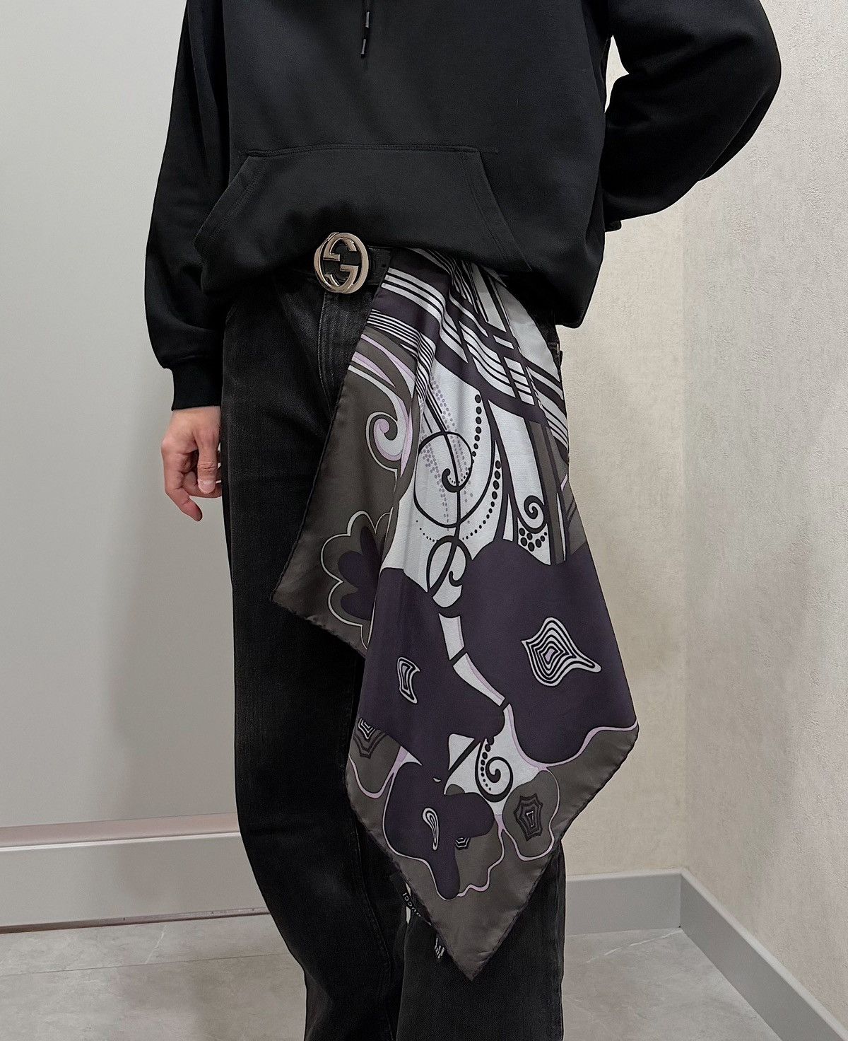 Gucci GUCCI Tom Ford 2001 Floral Silk Bandana Scarf Demna Runway Size ONE SIZE - 17 Thumbnail