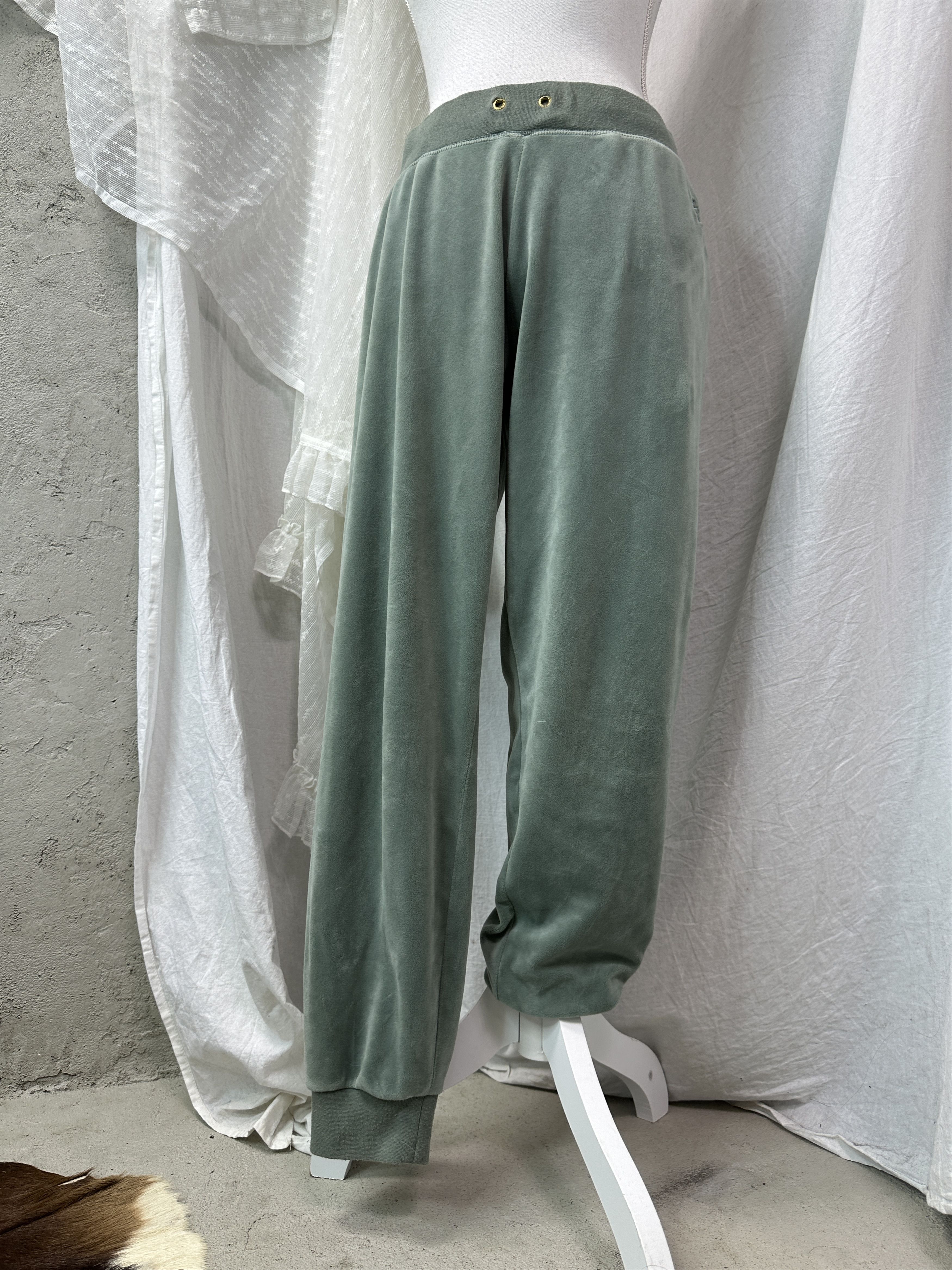 Juicy Couture Vintage Velvet Streetwear Juicy Couture Sweatpants Y2K Size 26" / US 2 / IT 38 - 1 Thumbnail