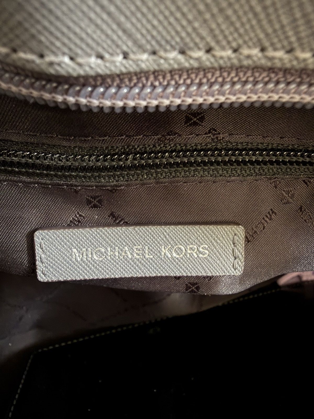 Michael Kors KORS Michael Kors Black Tote with Chain Straps Size ONE SIZE - 6 Thumbnail