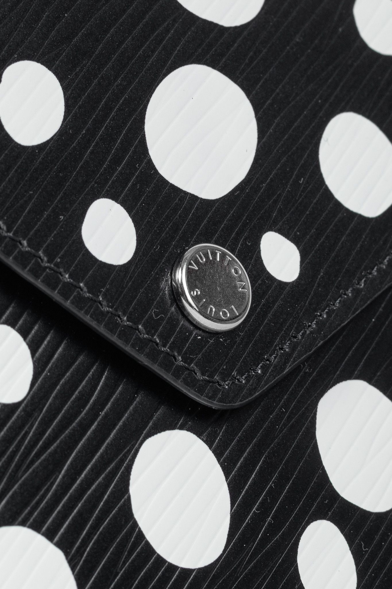 Louis Vuitton × Yayoi Kusama Louis Vuitton x Yayoi Kusama Kirigami Epi Dotted Pochette Size ONE SIZE - 6 Thumbnail