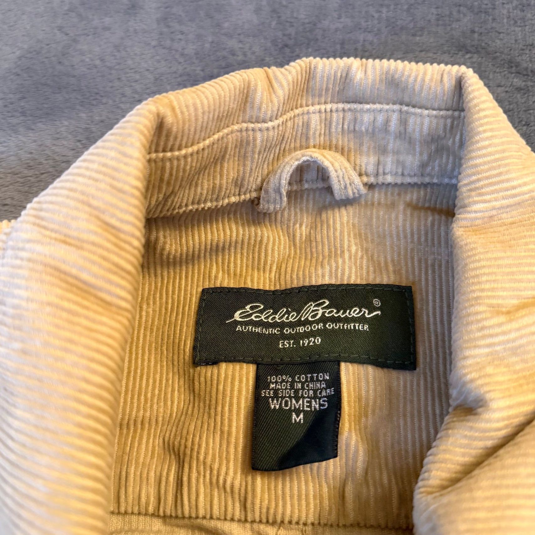 Eddie Bauer VINTAGE not applicable; use actual: Eddie Bauer Corduroy Trucker Jacket Tan Button Front Long Sleeve Womens Medium Size M / US 6-8 / IT 42-44 - 3 Thumbnail