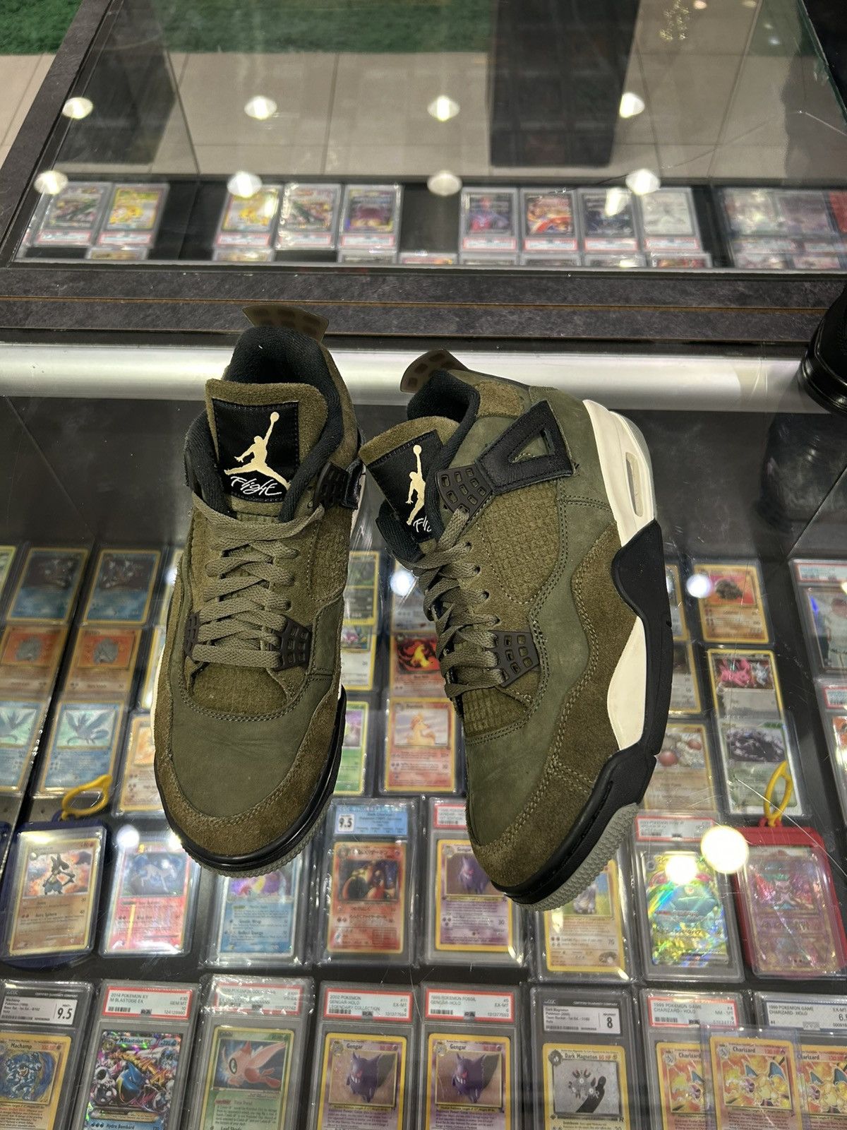 Jordan Brand Jordan 4 retro SE Craft Medium Olive Size US 9.5 / EU 42-43 - 1 Thumbnail