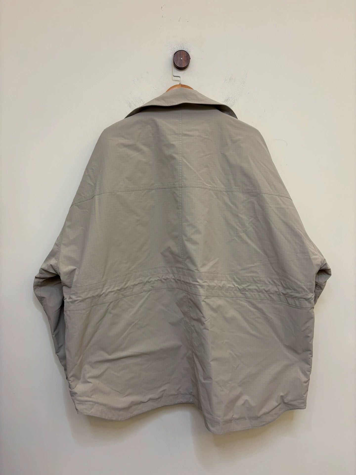 Balenciaga Balenciaga 2021AW Gaming World Oversized Jacket 48 (95% New) Size US M / EU 48-50 / 2 - 9 Thumbnail