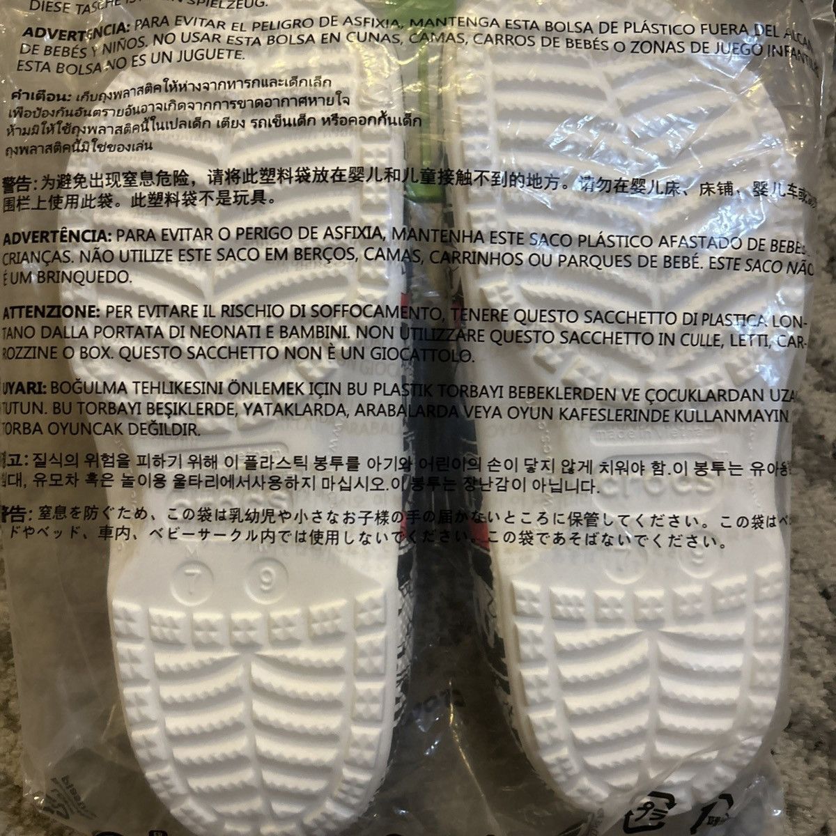 Crocs × Disney Crocs Mickey and Minnie Classic Clog Size US 9 / IT 39 - 5 Thumbnail