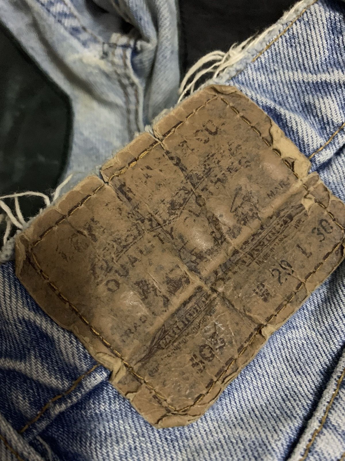 Handmade 🔥Vintage Levi’s 505 Oren Tab Handmade Patchwork Leather Size US 28 / EU 44 - 12 Thumbnail