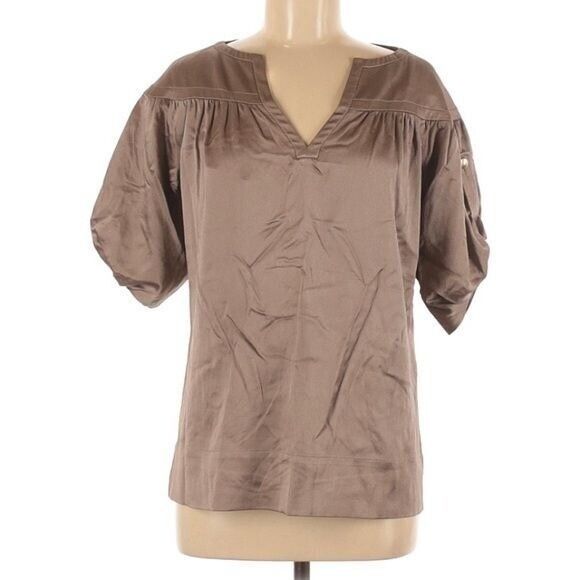 Diane von Furstenberg DVF DIANE VON FURSTENBERG 100 % Silk size 6 short sleeve tan Size M / US 6-8 / IT 42-44 - 1 Thumbnail