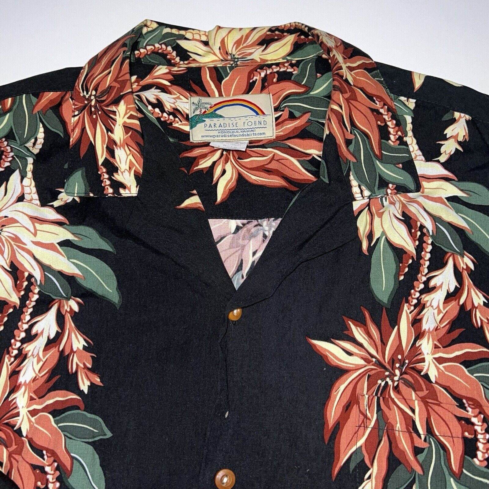 Paradise Found Paradise Found XL Hawaiian Shirt Magnum PI Black Floral Size US XL / EU 56 / 4 - 3 Thumbnail