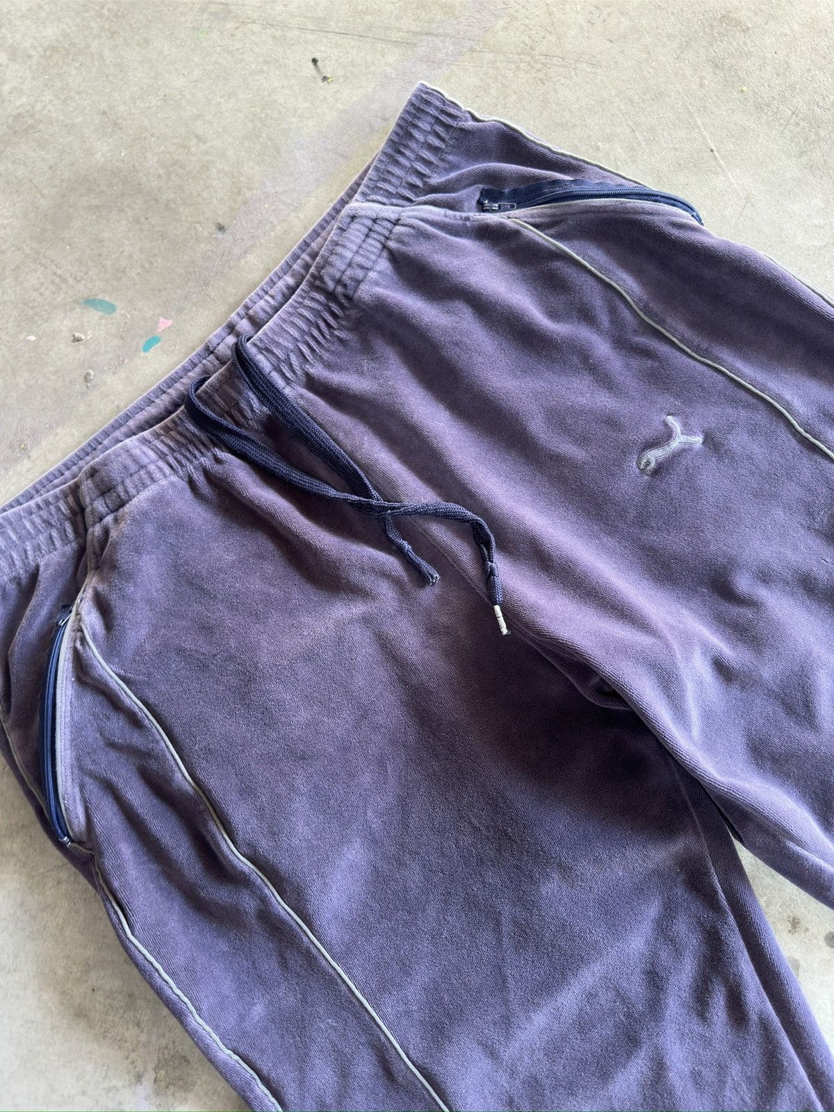 Puma × Vintage Vintage Puma Velour Track Pants Size US 36 / EU 52 - 3 Thumbnail