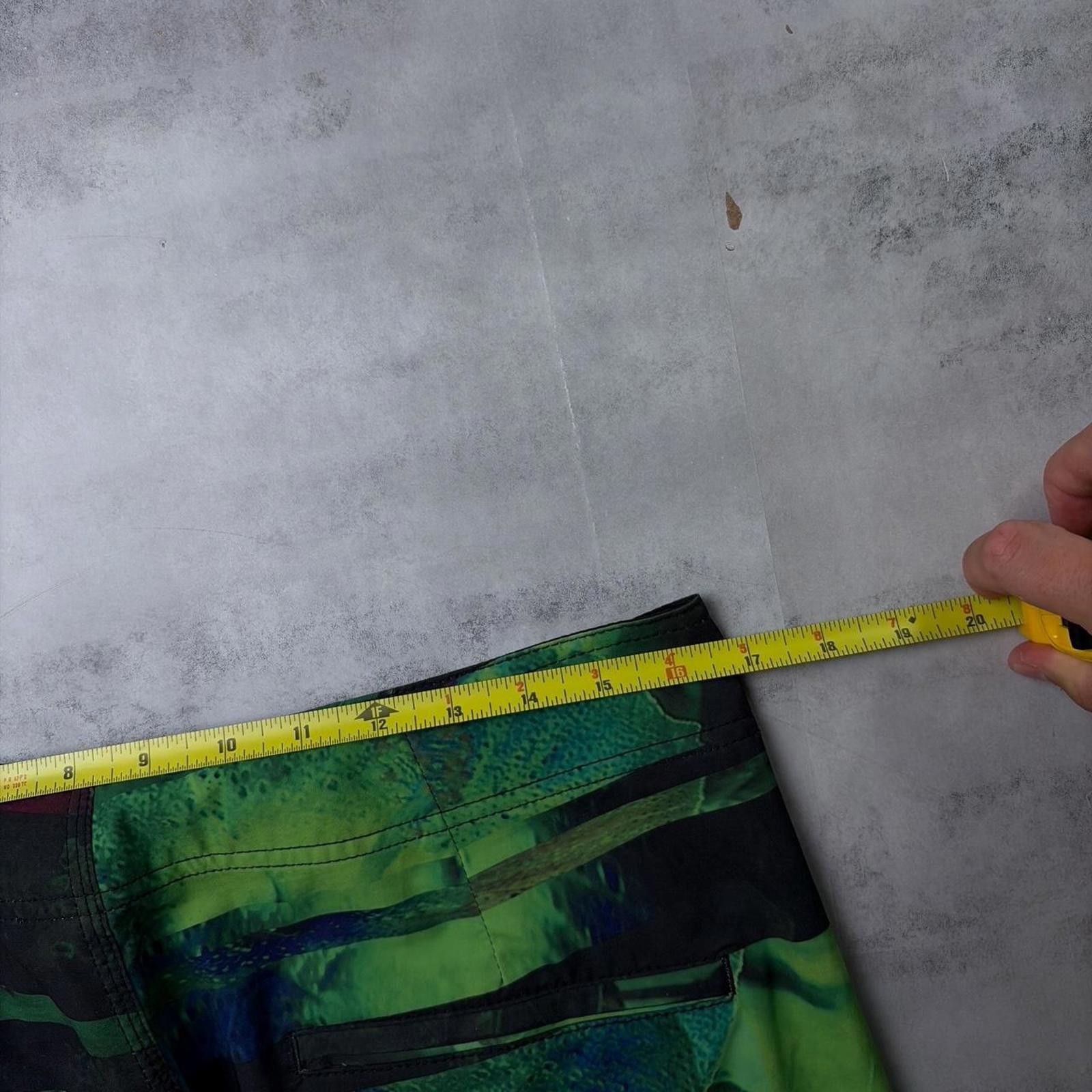 Oakley Y2K Green Oakley Grunge Surf Baggy Board Shorts Size US 31 - 6 Thumbnail