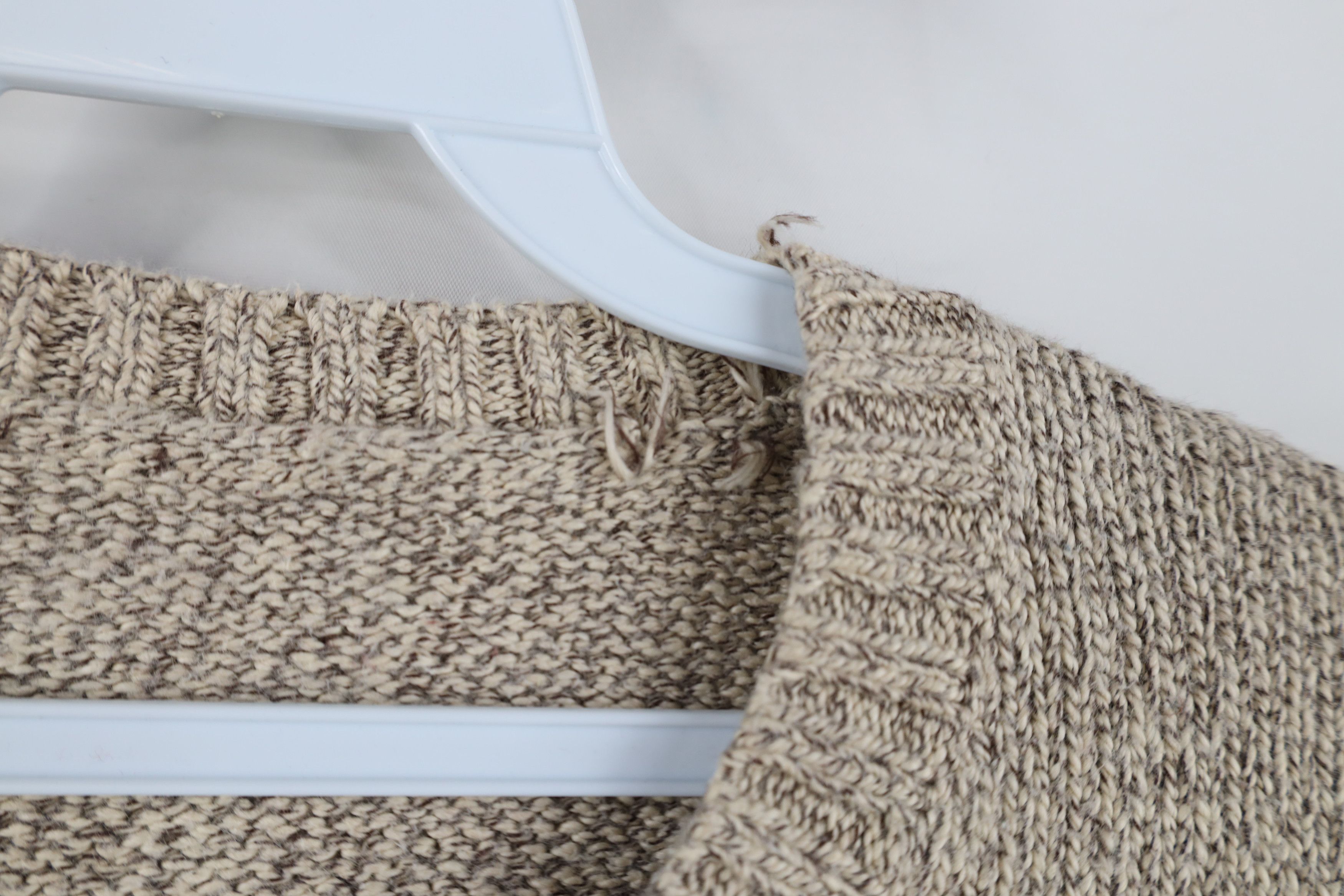 Vintage Vintage 90s Streetwear Distressed Knit Sweater Oatmeal Brown Size US L / EU 52-54 / 3 - 6 Thumbnail