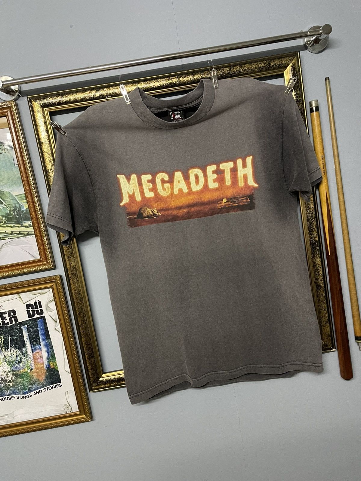 Band Tees Vintage 90s Original Megadeth Rock Band Tour Rat Faded Tee Size US L / EU 52-54 / 3 - 2 Thumbnail