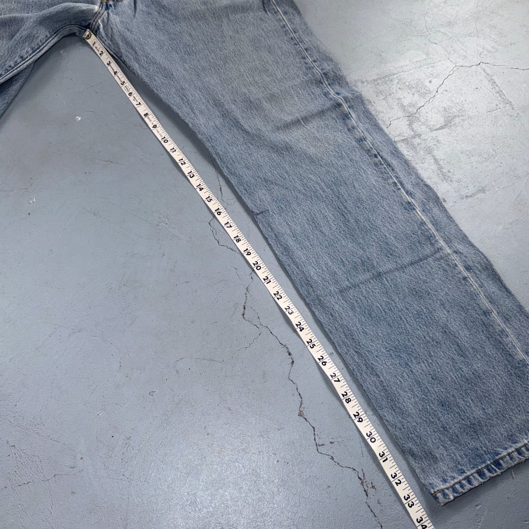Levi's VINTAGE Levi's 501 Jeans 90s XX Straight Leg Blue Light Wash 38x34 Mens Size US 38 / EU 54 - 6 Thumbnail