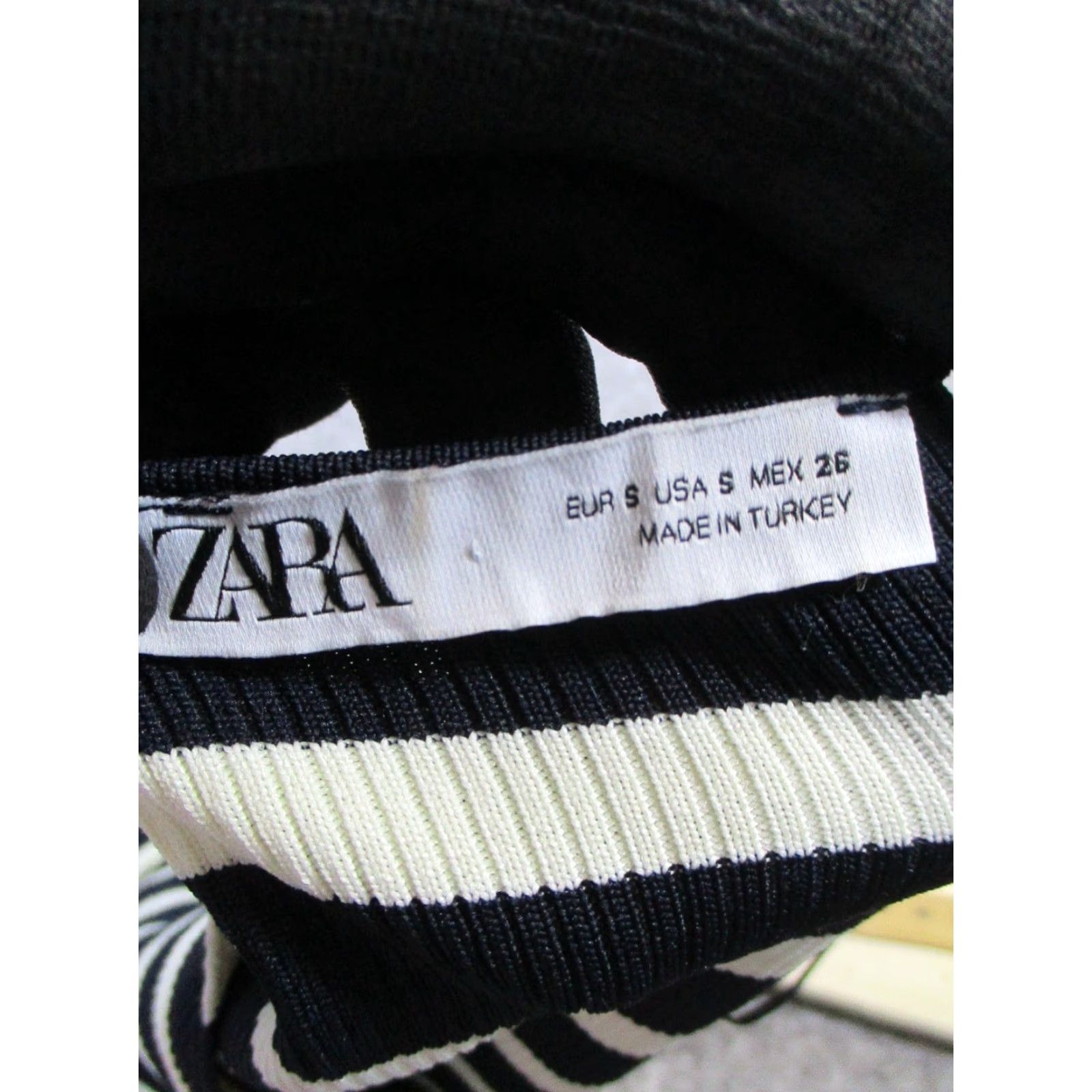 Zara Zara Sweater Womens Small Blue Beige Knit Pullover V-Neck Long Sleeve Casual Winter Fall Regular Polyester Knit Pattern Striped Size S / US 4 / IT 40 - 3 Thumbnail