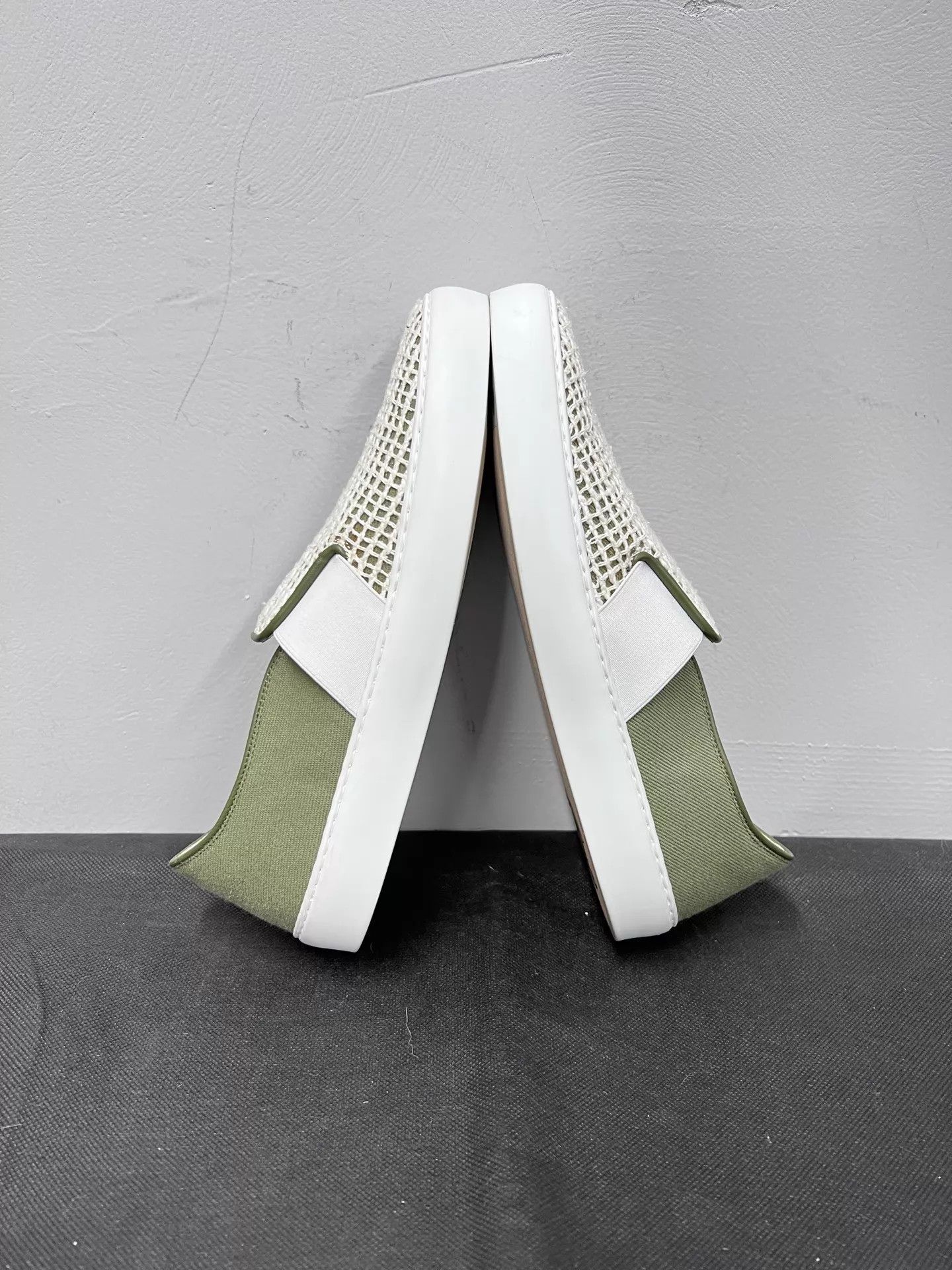Chanel Chanel Women's Colorblock Fabric Slip-On Sneaker 38.5 Size US 8 / IT 38 - 6 Thumbnail