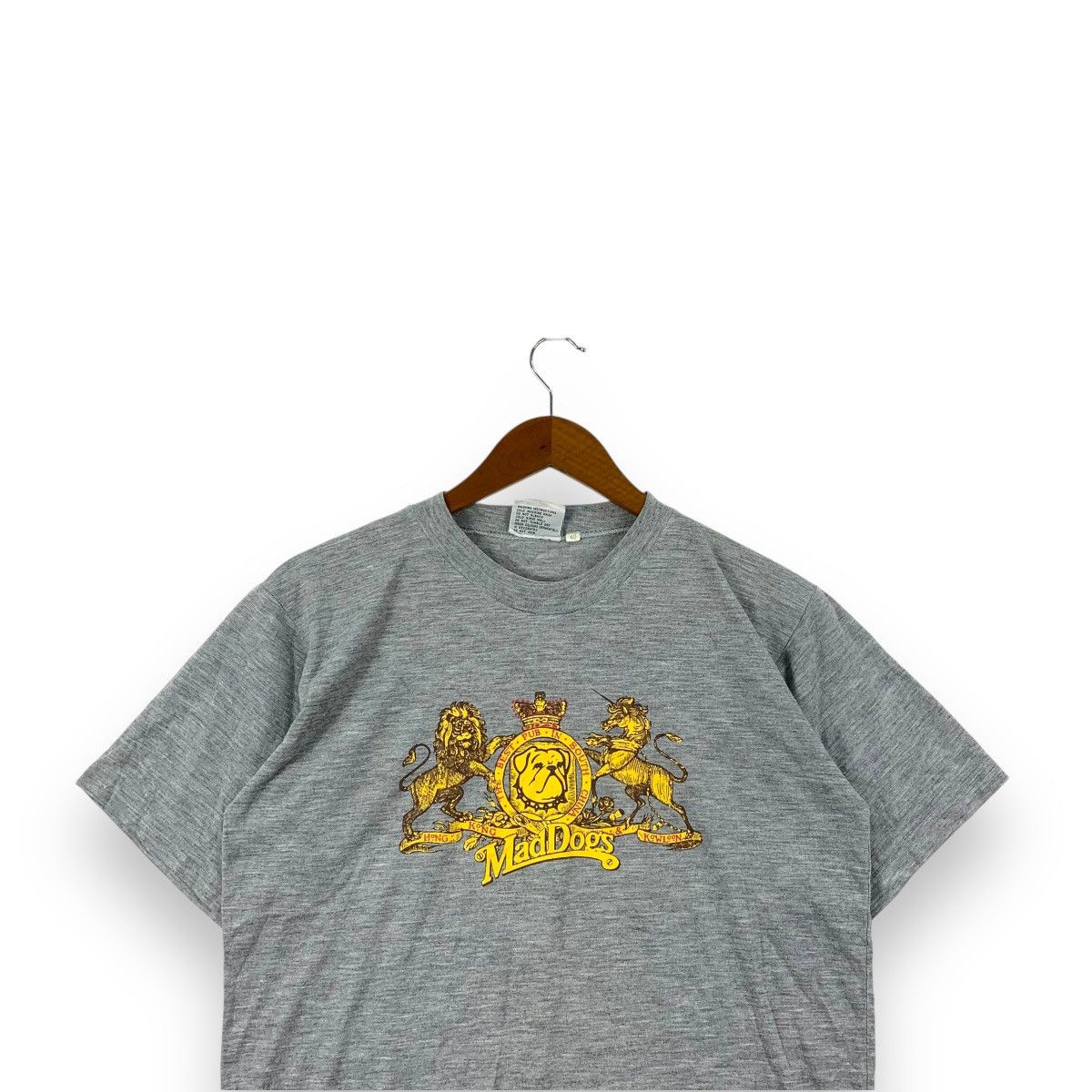 Vintage Vintage MAD DOGS PUB Hong Kong Kowloon Souvenir Tee Shirt Size S / US 4 / IT 40 - 2 Thumbnail