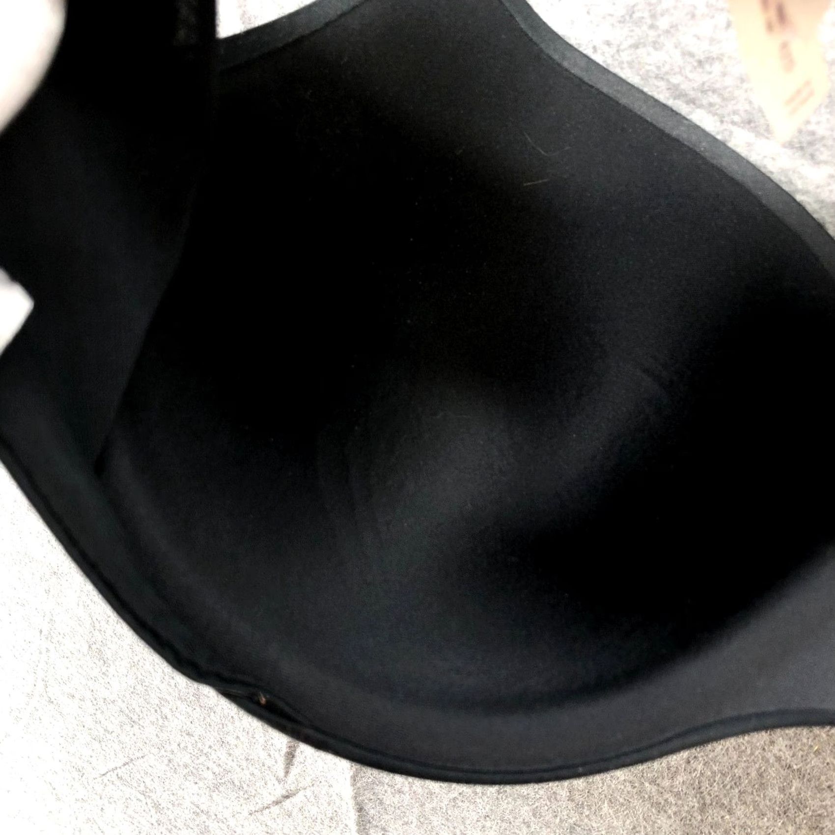 Vintage Auden Black Bra Womens 42D Underwire Lightly Lined Back Closure T-Shirt Bra Hook & Eye Size ONE SIZE - 4 Thumbnail