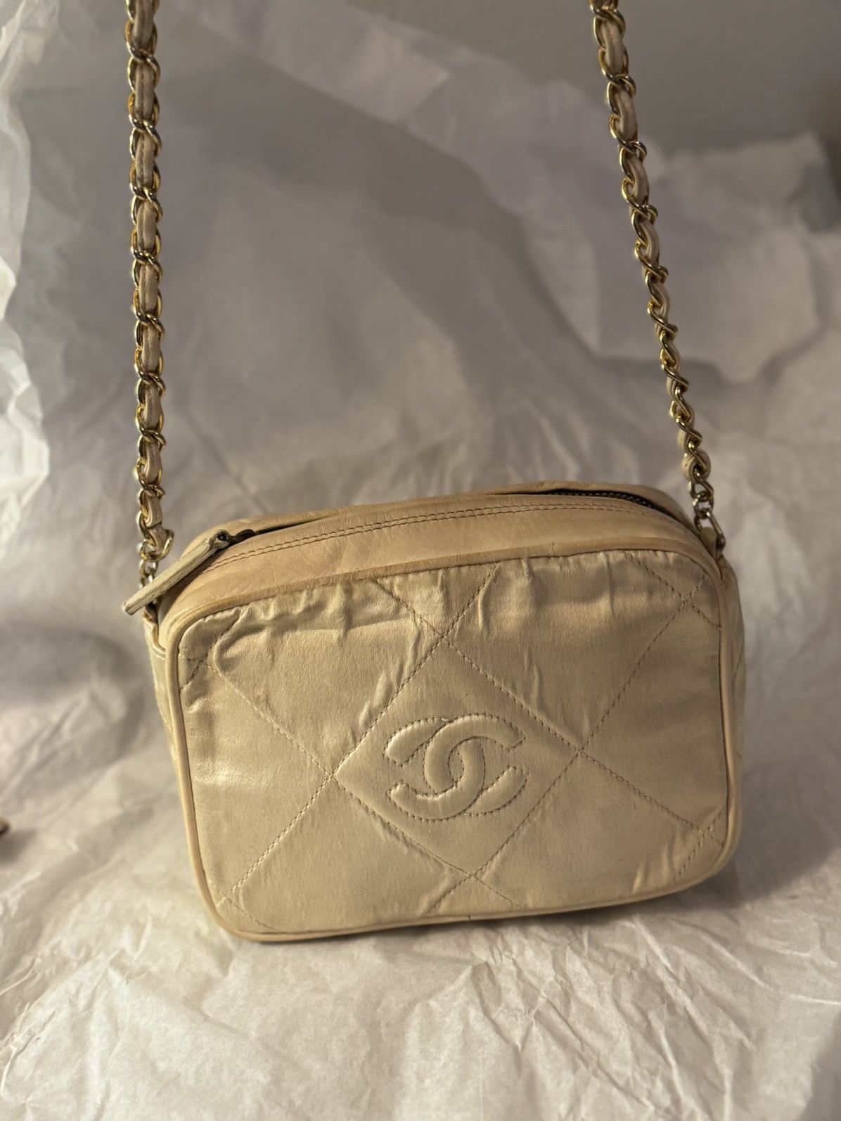 Chanel Vintage Chanel Crossbody Beige Stitched Leather Satin Bag Size ONE SIZE - 2 Thumbnail