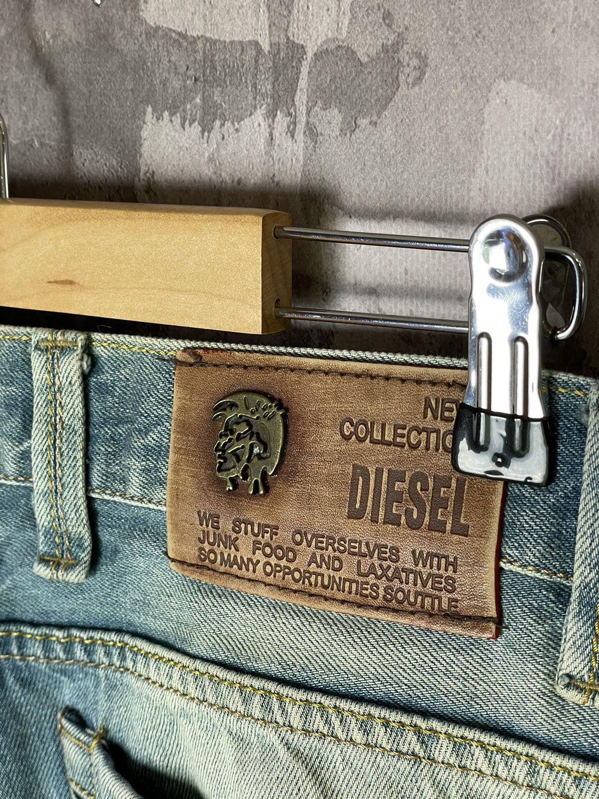 Diesel × Vintage Diesel Y2K Distressed Vintage 90s Baggy Jeans Size US 32 / EU 48 - 18 Thumbnail