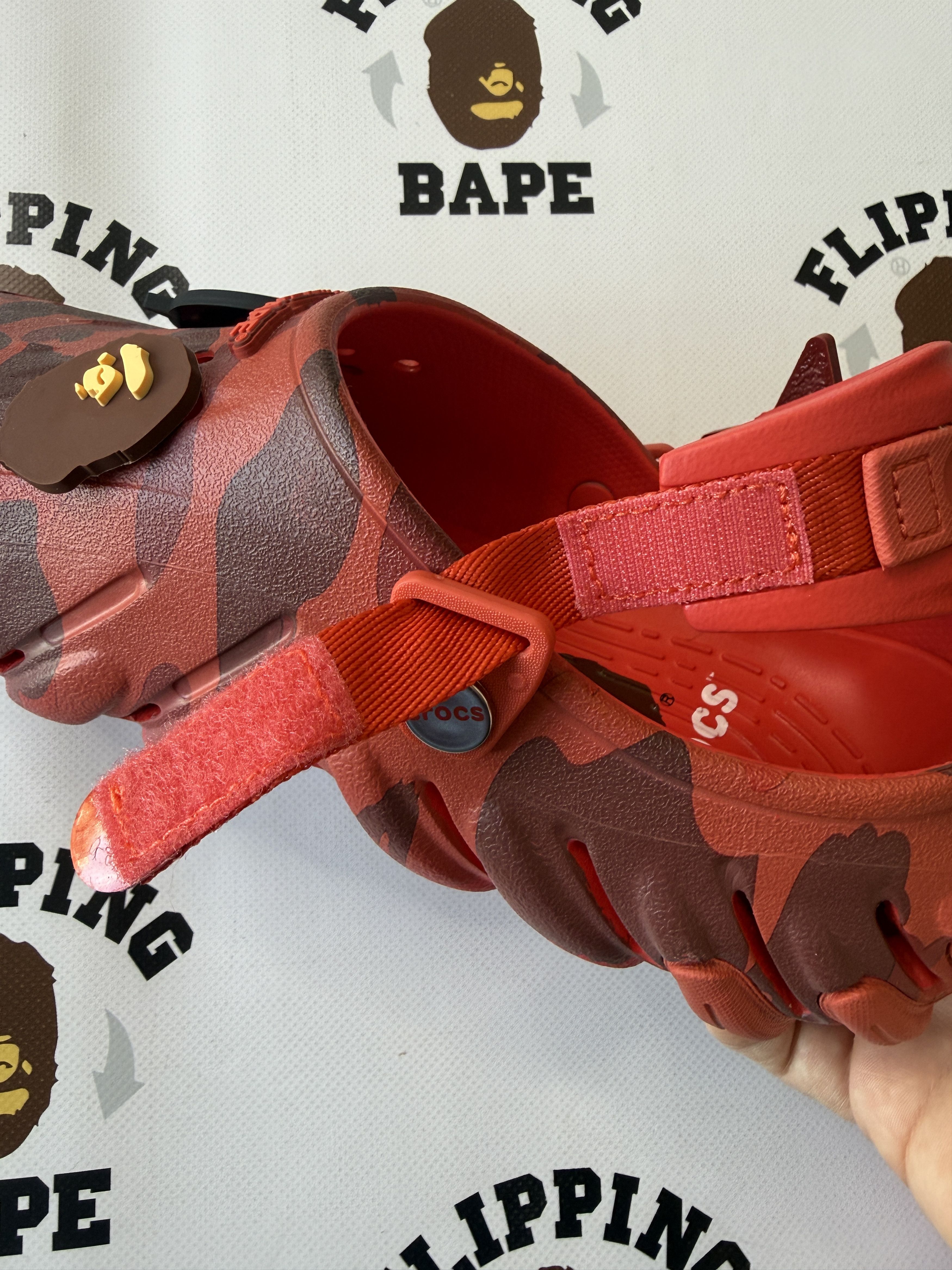 Bape × Crocs BAPE X CROCS ECHO RED Size US 13 / EU 46 - 9 Thumbnail