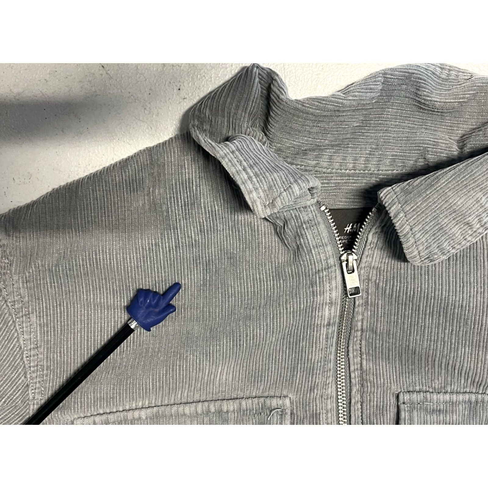 H&M VINTAGE? H&M Jacket Mens M Grey Corduroy Jacket Full Zip See All Pics Size US M / EU 48-50 / 2 - 7 Thumbnail