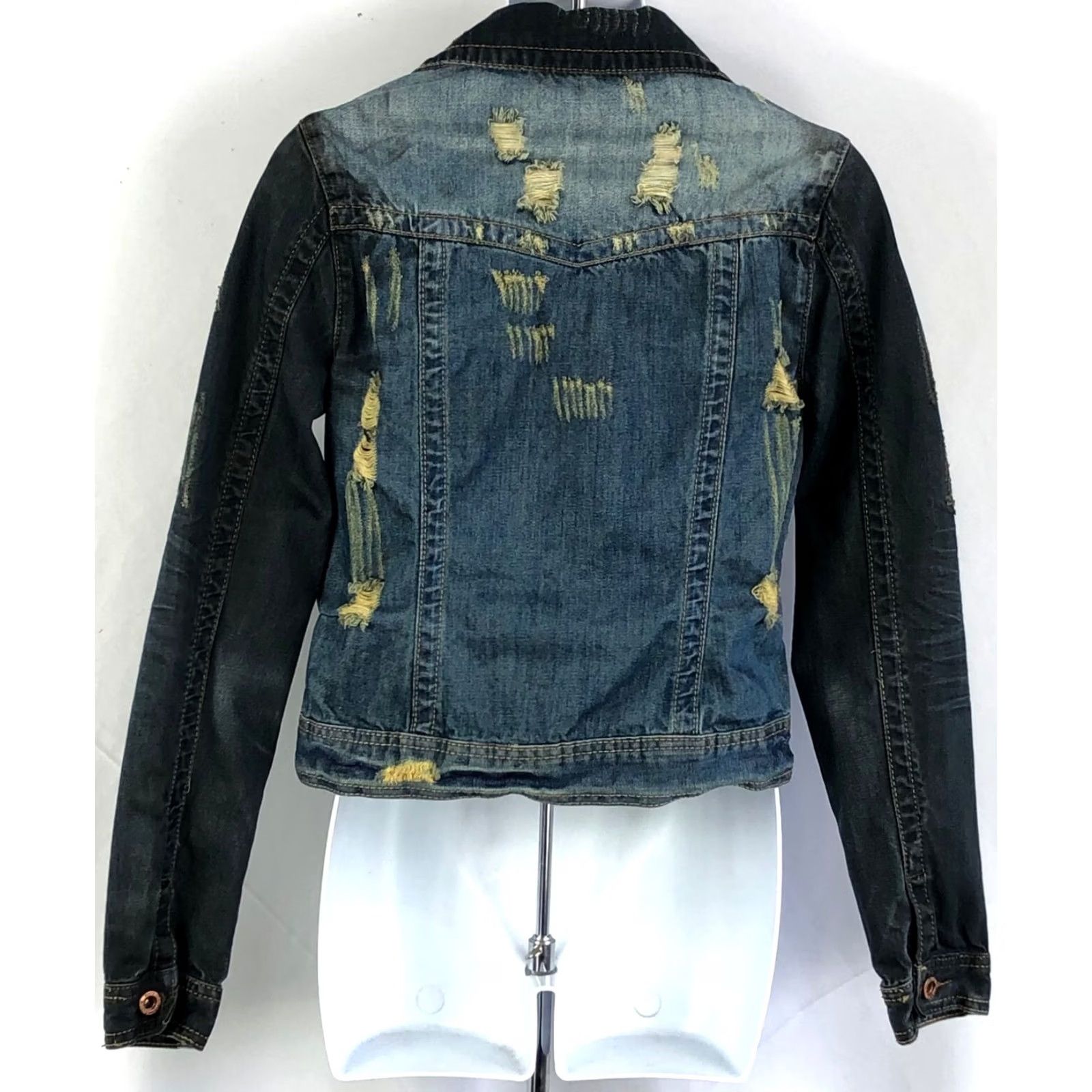 Denime white crow distressed cropped jean jacket S denim ButtonUp grunge 90s Jacket Women Small Blue 90s Womens Size 28" / US 6 / IT 42 - 3 Thumbnail