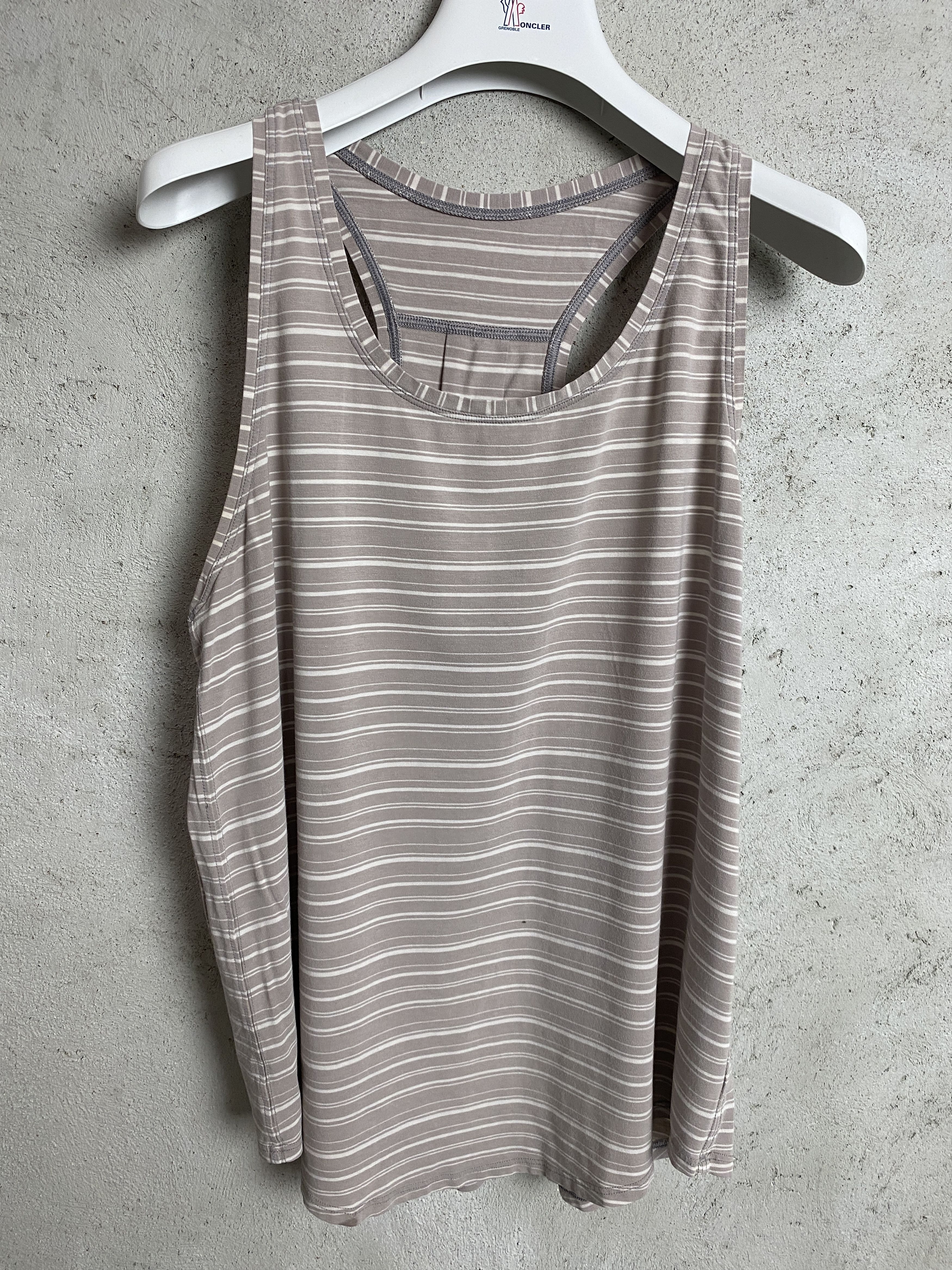 Lululemon Lululemon striped tank top t-shirt tee sport yoga pilates Size S / US 4 / IT 40 - 1 Thumbnail