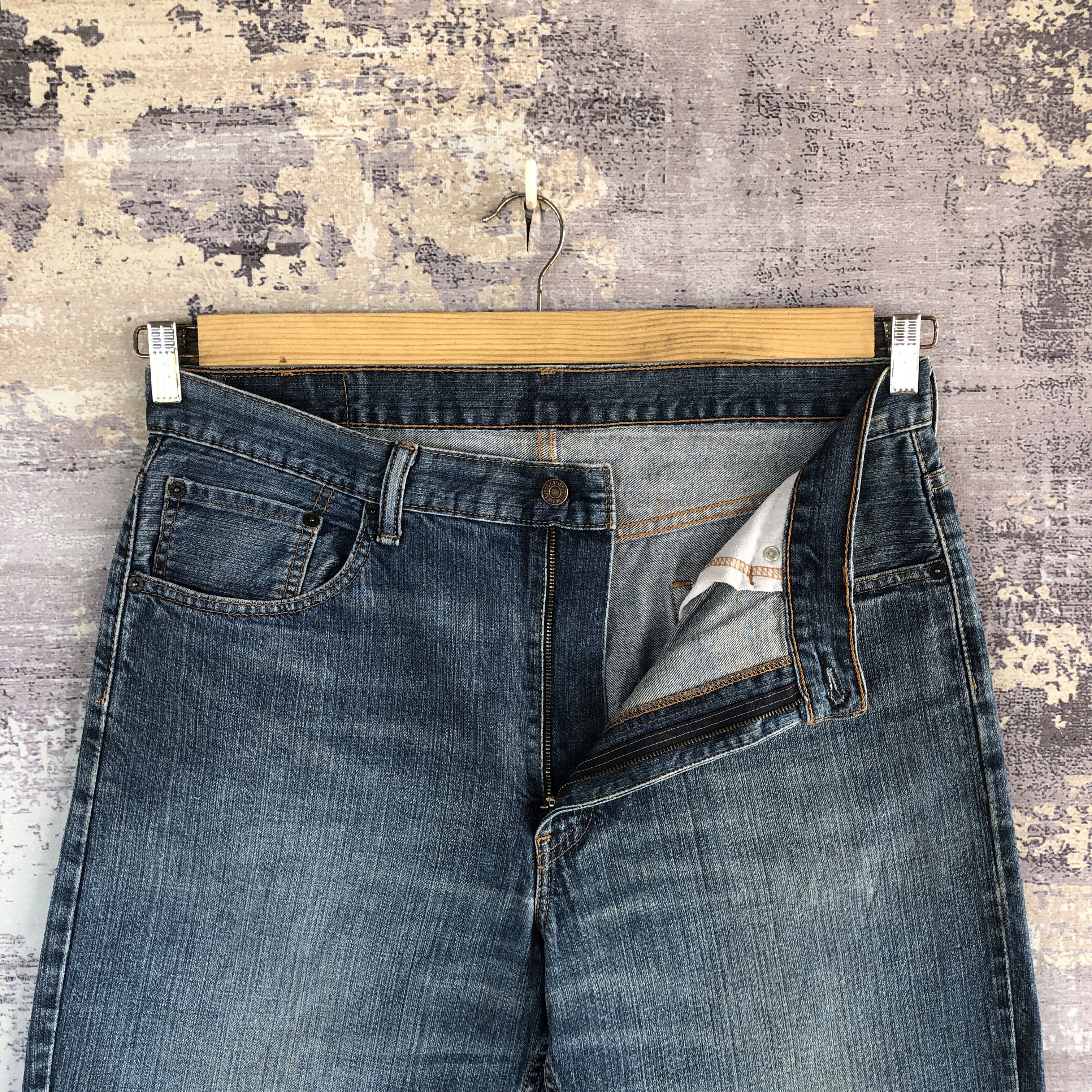 Levi's Vintage Levis Light Wash Jeans Levi's 550 Faded Baggy Denim Size US 36 / EU 52 - 5 Thumbnail