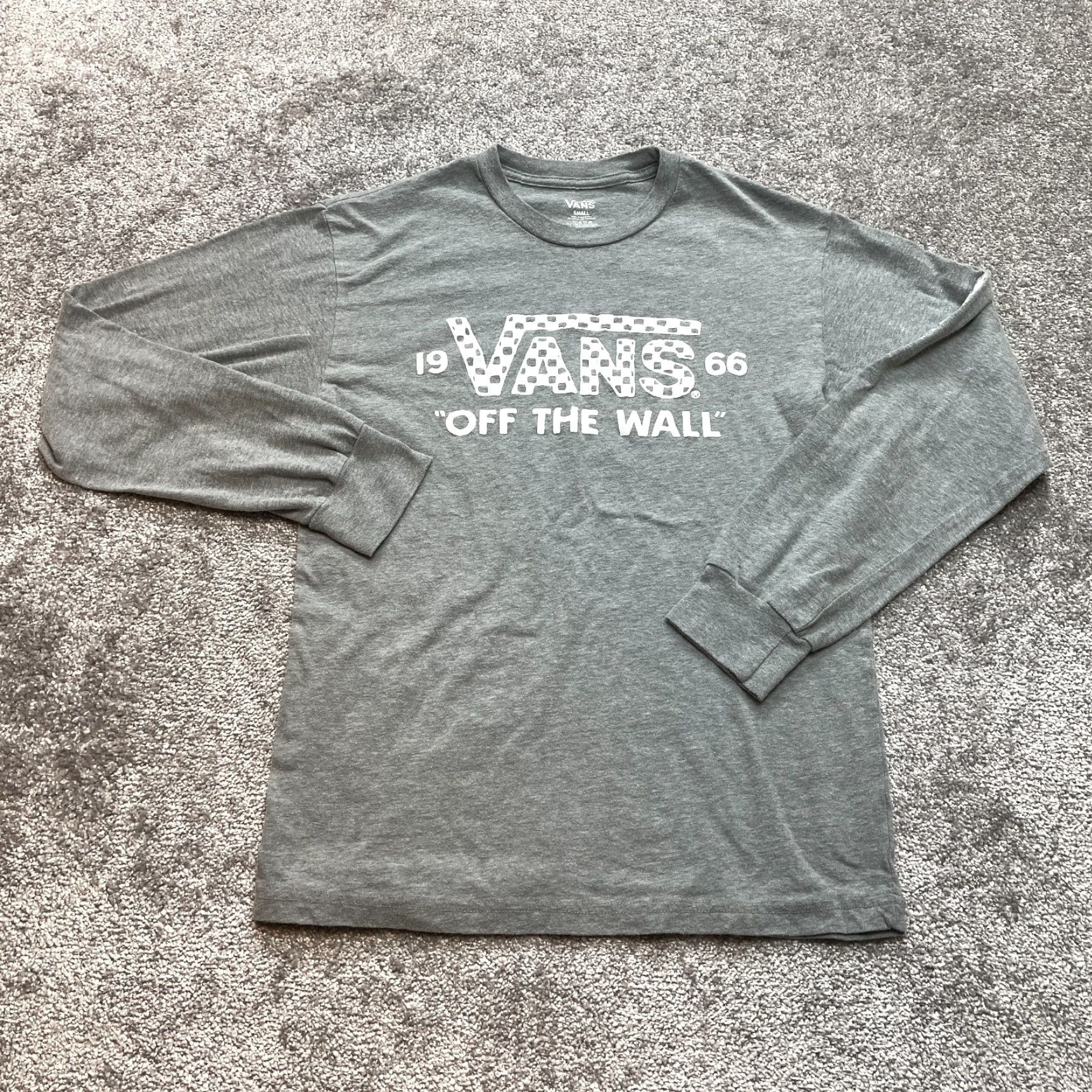 Vans VANS Off the Wall Shirt Unisex Adults Small Light Gray Long Sleeve Crew Cotton 1966 Tee Size US S / EU 44-46 / 1 - 2 Thumbnail