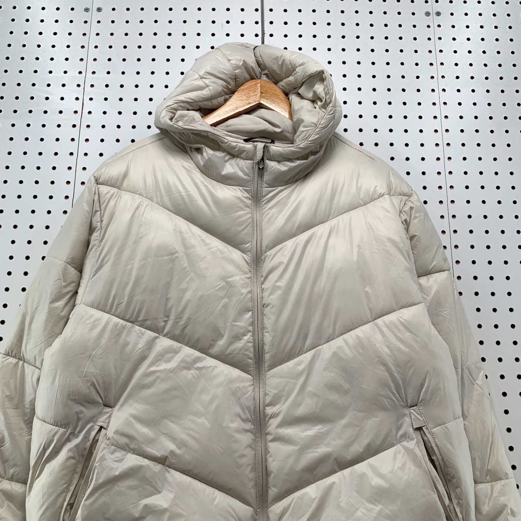 Spyder Spyder Jacket Puffer Hooded Womens L Ivory Lightweight Warm NWT 23.5x26 - NEW, Regular, Size L, Ironed? Size L / US 10 / IT 46 - 4 Thumbnail