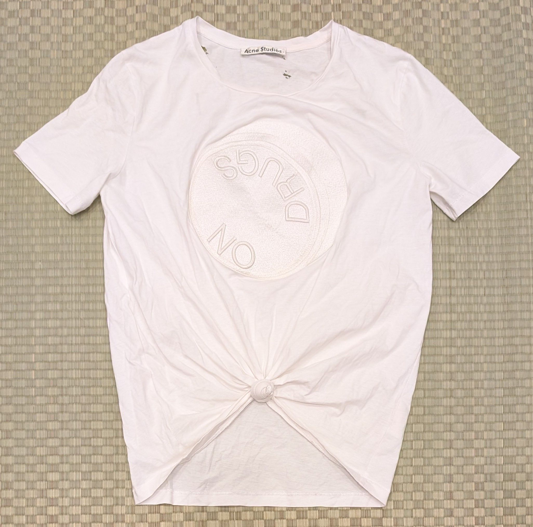 Acne Studios THRASHED Acne Studios Vista Patch PUW15 No Drugs T-shirt Size S / US 4 / IT 40 - 1 Thumbnail