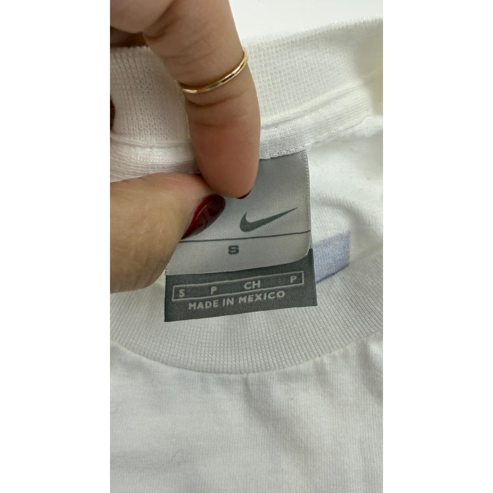 Nike VINTAGE Nike State Games of Oregon Shirt Mens Small White Crew Neck Short Sleeve Graphic Print 2003 Oregon Fred Meyer Size US S / EU 44-46 / 1 - 3 Thumbnail