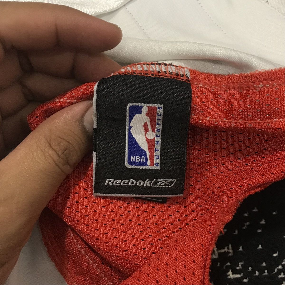 Other 04’ Charlotte Bobcat Emeka Okafor Aut Jersey Signed Reebok Size US L / EU 52-54 / 3 - 6 Thumbnail