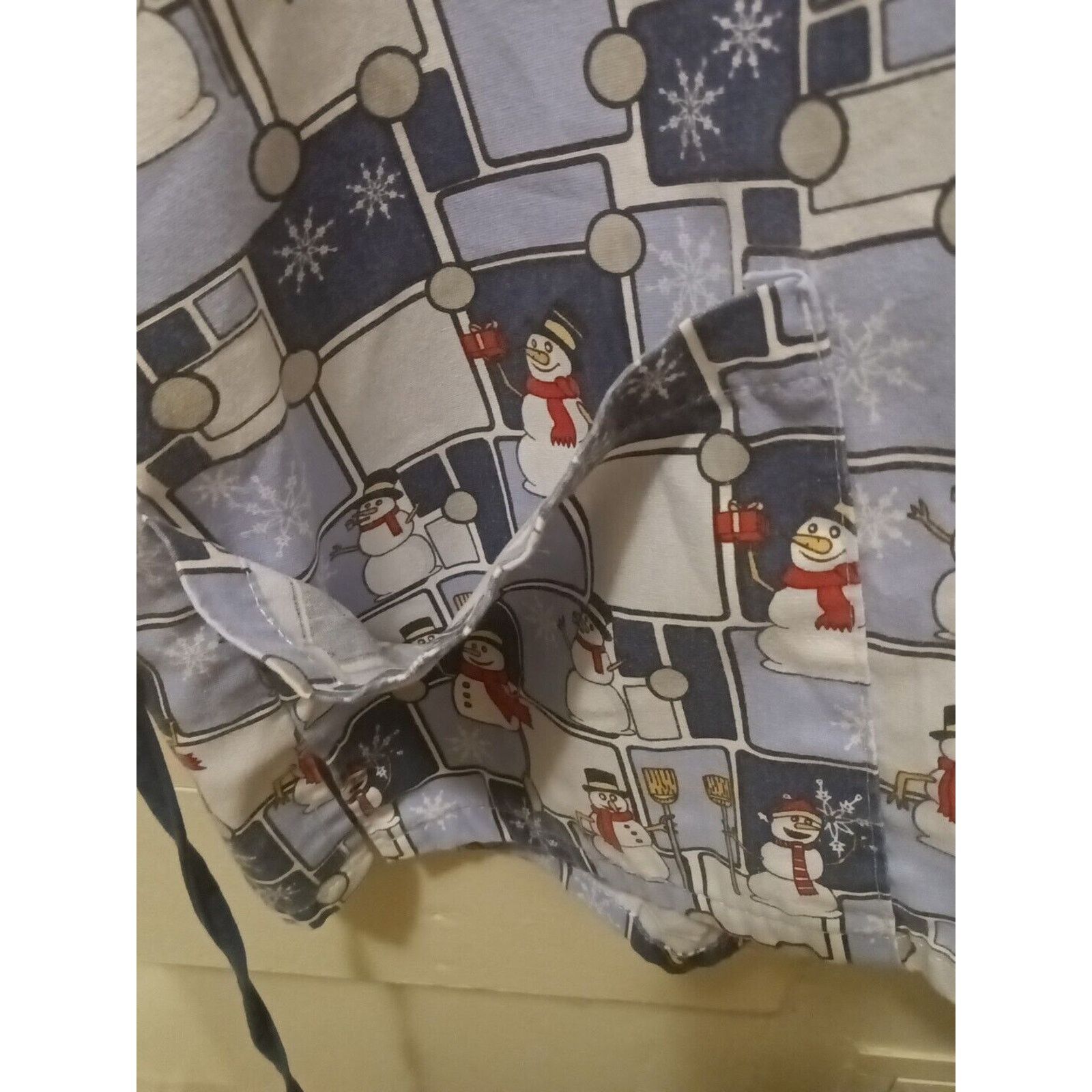 Other Absolute Medical Nursing Scrub Top Christmas Snowmen Medium Size M / US 6-8 / IT 42-44 - 5 Thumbnail