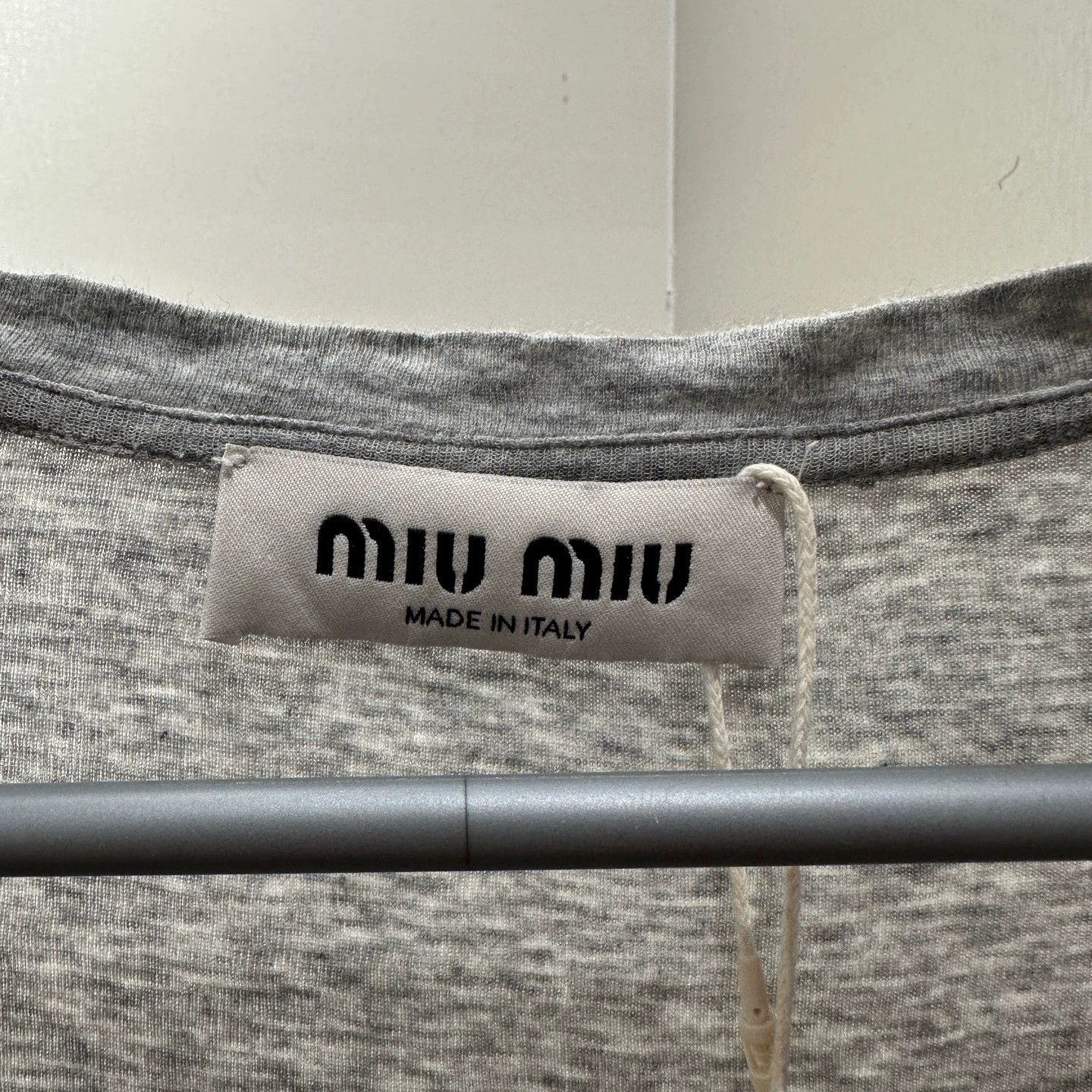 Miu Miu MIU MIU apr707 Logo V-Neck Long Sleeve Cotton T-Shirt S Size S / US 4 / IT 40 - 3 Thumbnail