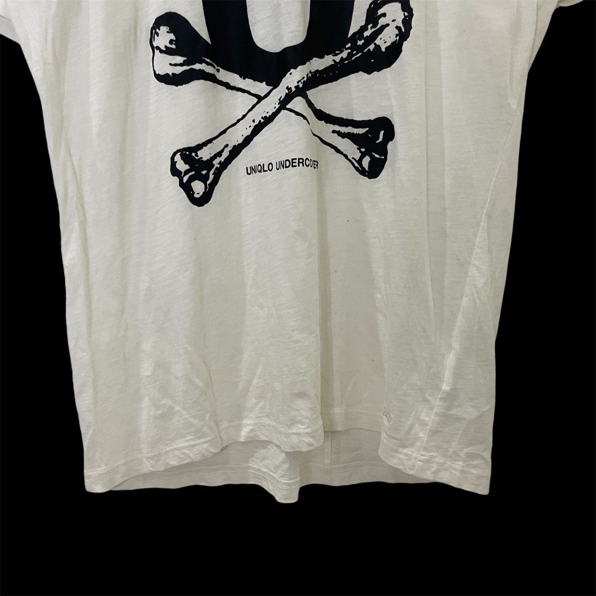 Undercover × Uniqlo Vintage Undercover X Uniqlo Tee Size XL / US 12-14 / IT 48-50 - 4 Thumbnail