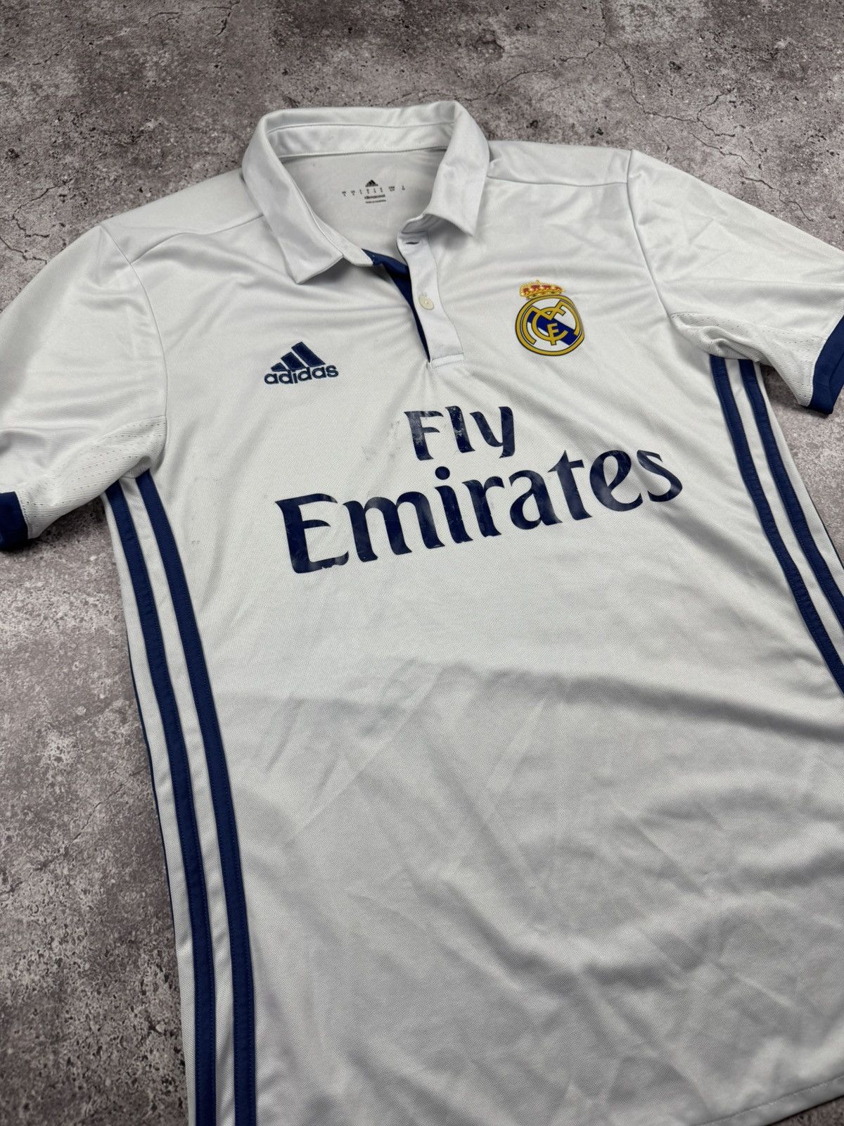 Adidas Adidas Real Madrid 2016-17 Home Soccer Football Jersey Shirt Size US S / EU 44-46 / 1 - 5 Thumbnail