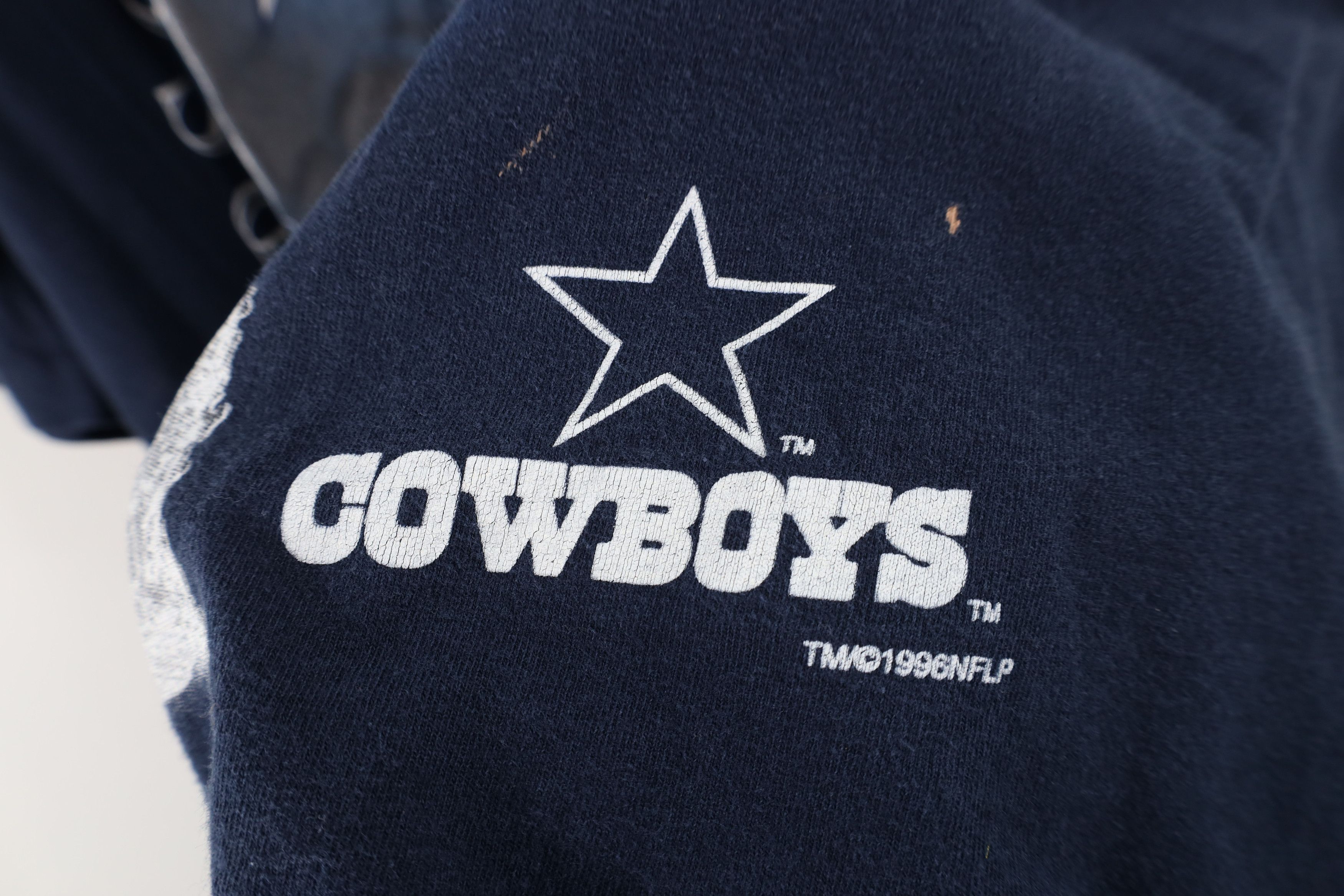 Vintage Vintage 90s Dallas Cowboys Football Helmet T-Shirt Blue USA Size US XL / EU 56 / 4 - 5 Thumbnail
